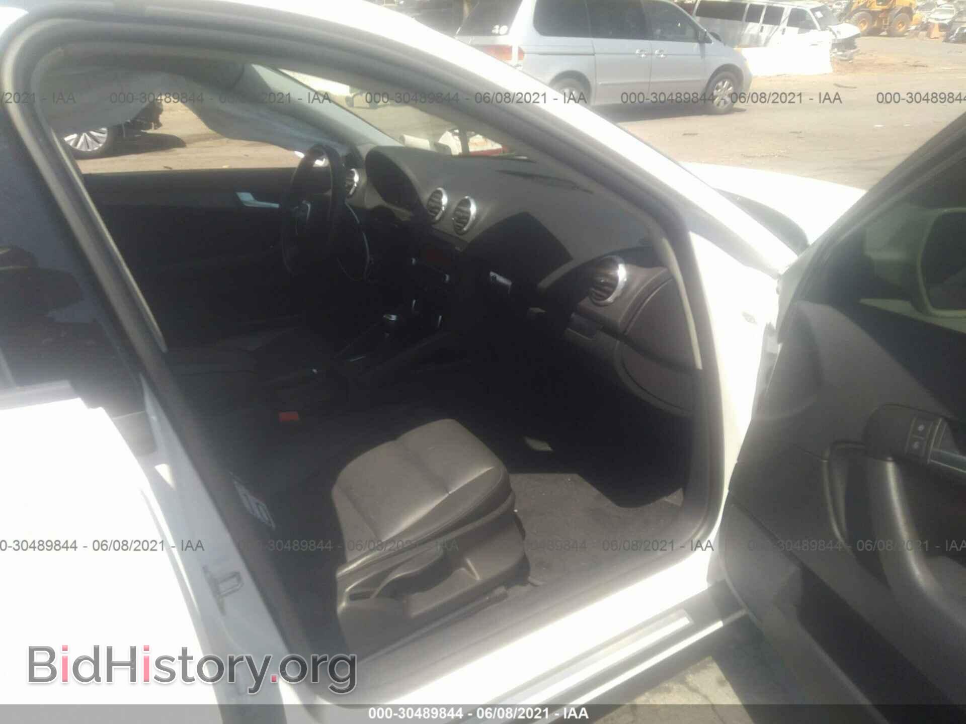 2013 AUDI A3 - VIN: WAUBEAFM2DA022573 - Фото 5