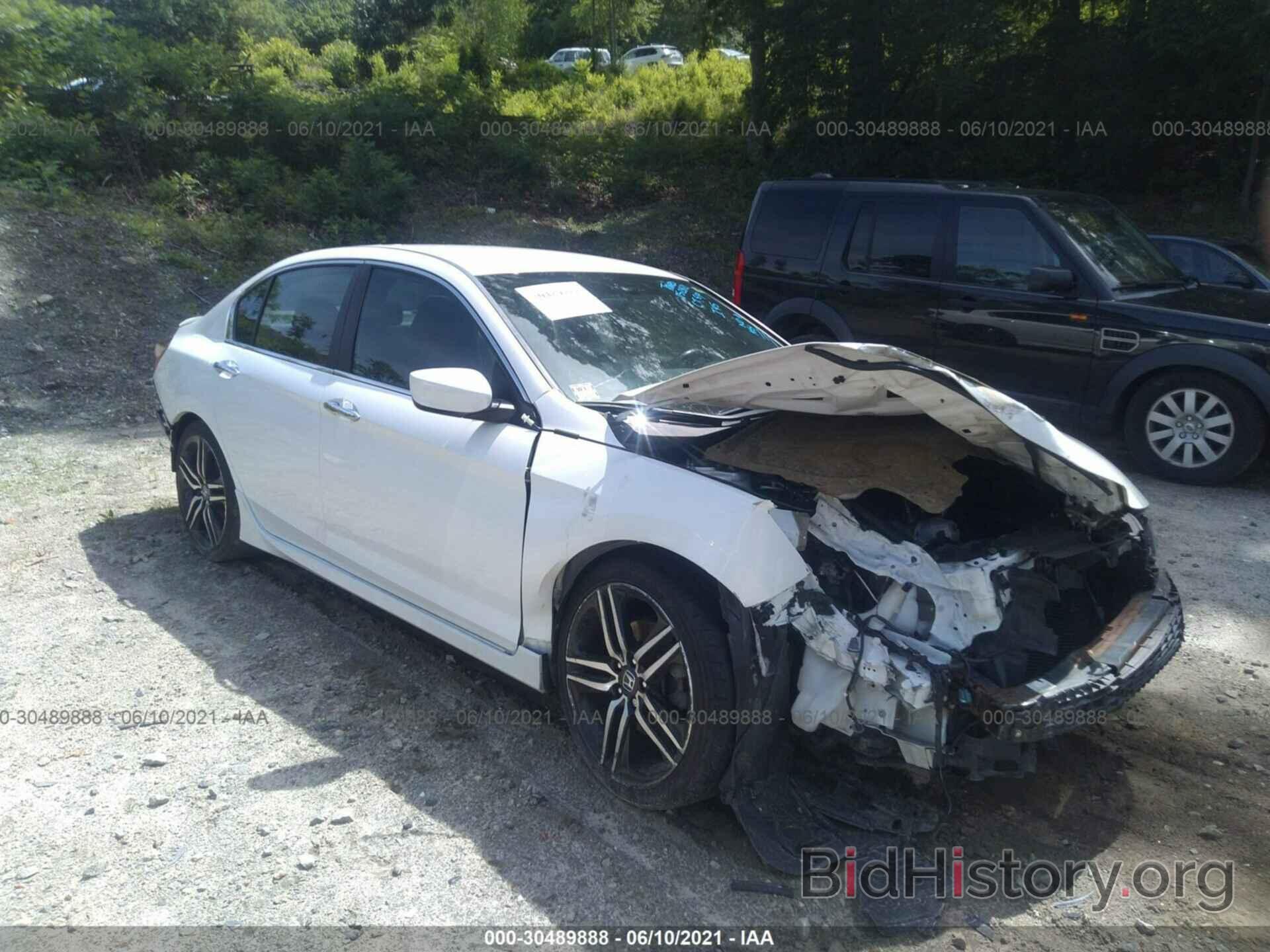 Photo 1HGCR2F57HA289886 - HONDA ACCORD SEDAN 2017