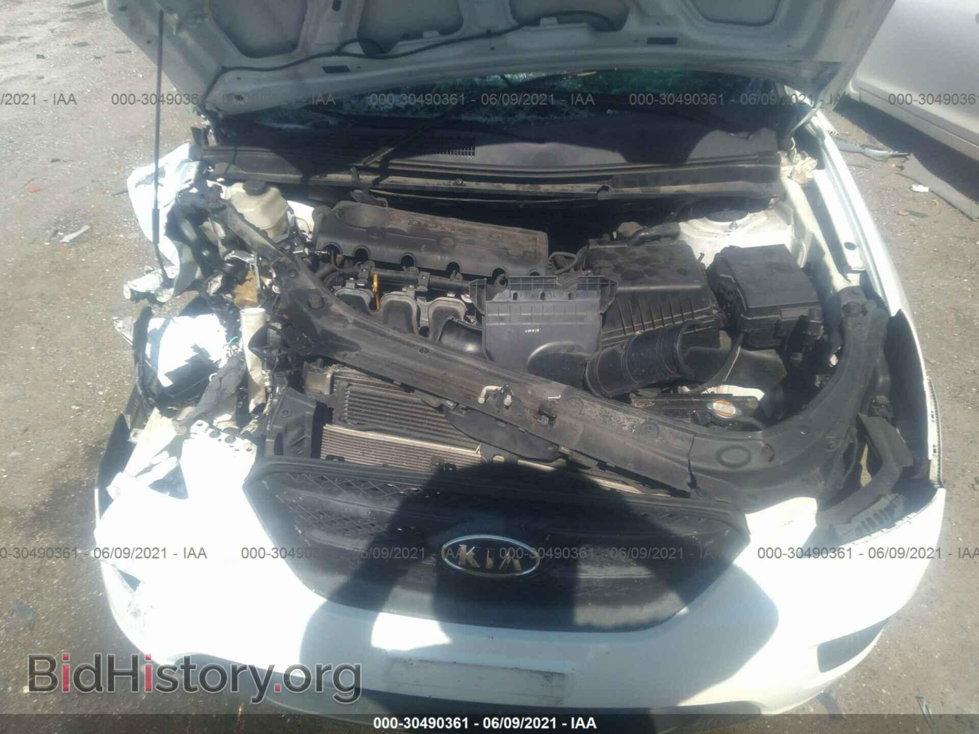 2009 KIA RONDO - VIN: KNAFG528097264150 - Фото 10