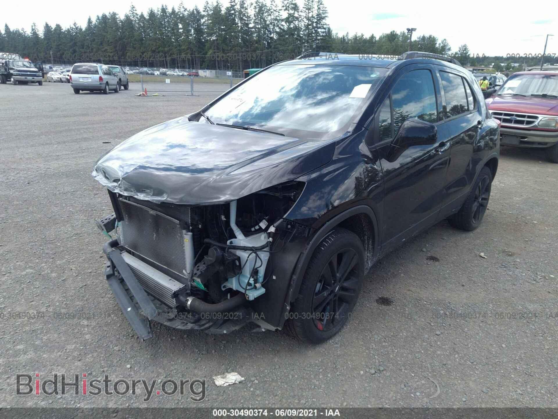 2019 CHEVROLET TRAX - VIN: 3GNCJPSB3KL382345 - Фото 2