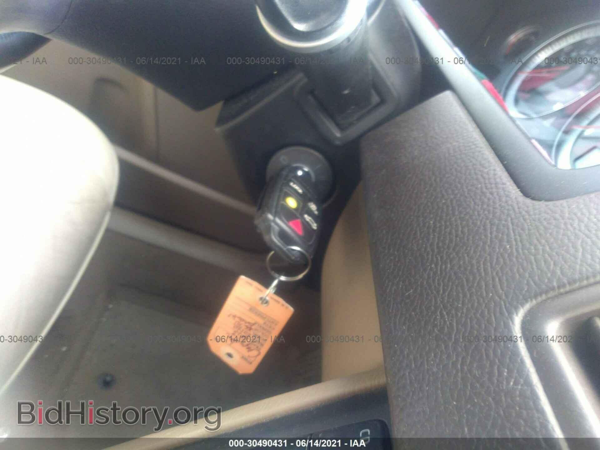 2013 VOLVO XC90 - VIN: YV4952CZ8D1631283 - Фото 11