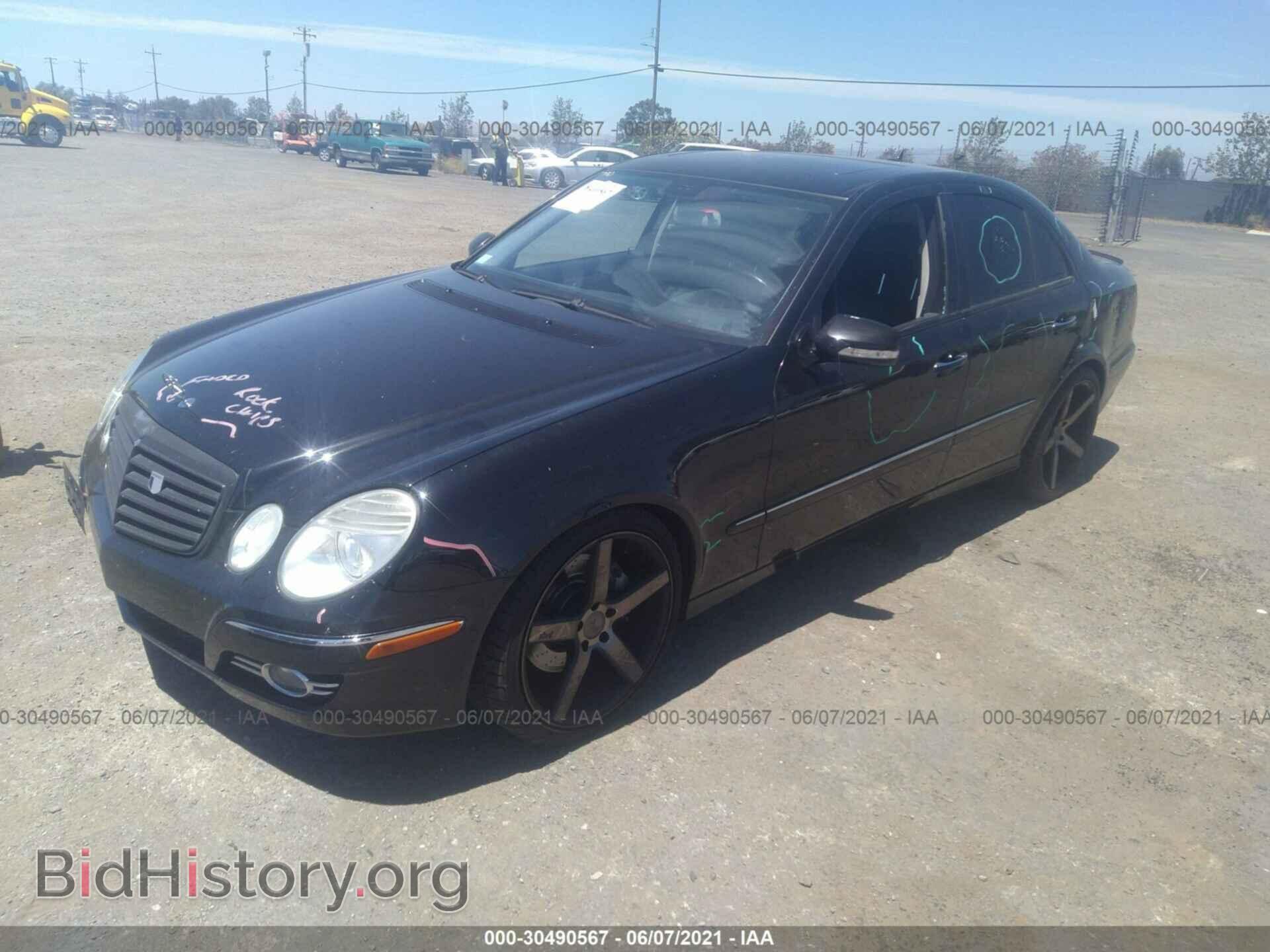 2007 MERCEDES-BENZ E-CLASS - VIN: WDBUF56X57B031159 - Фото 2