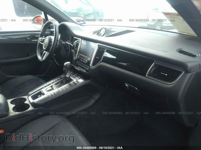 2017 Porsche MACAN (VIN WP1AA2A55HLB80589) — photo 5 of 11
