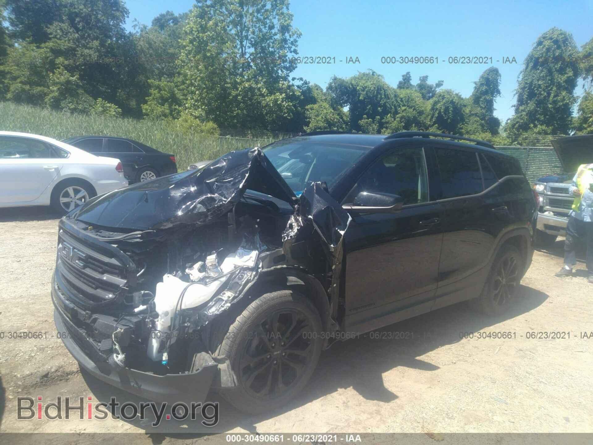 2020 GMC TERRAIN - VIN: 3GKALTEV1LL173619 - Photo 2
