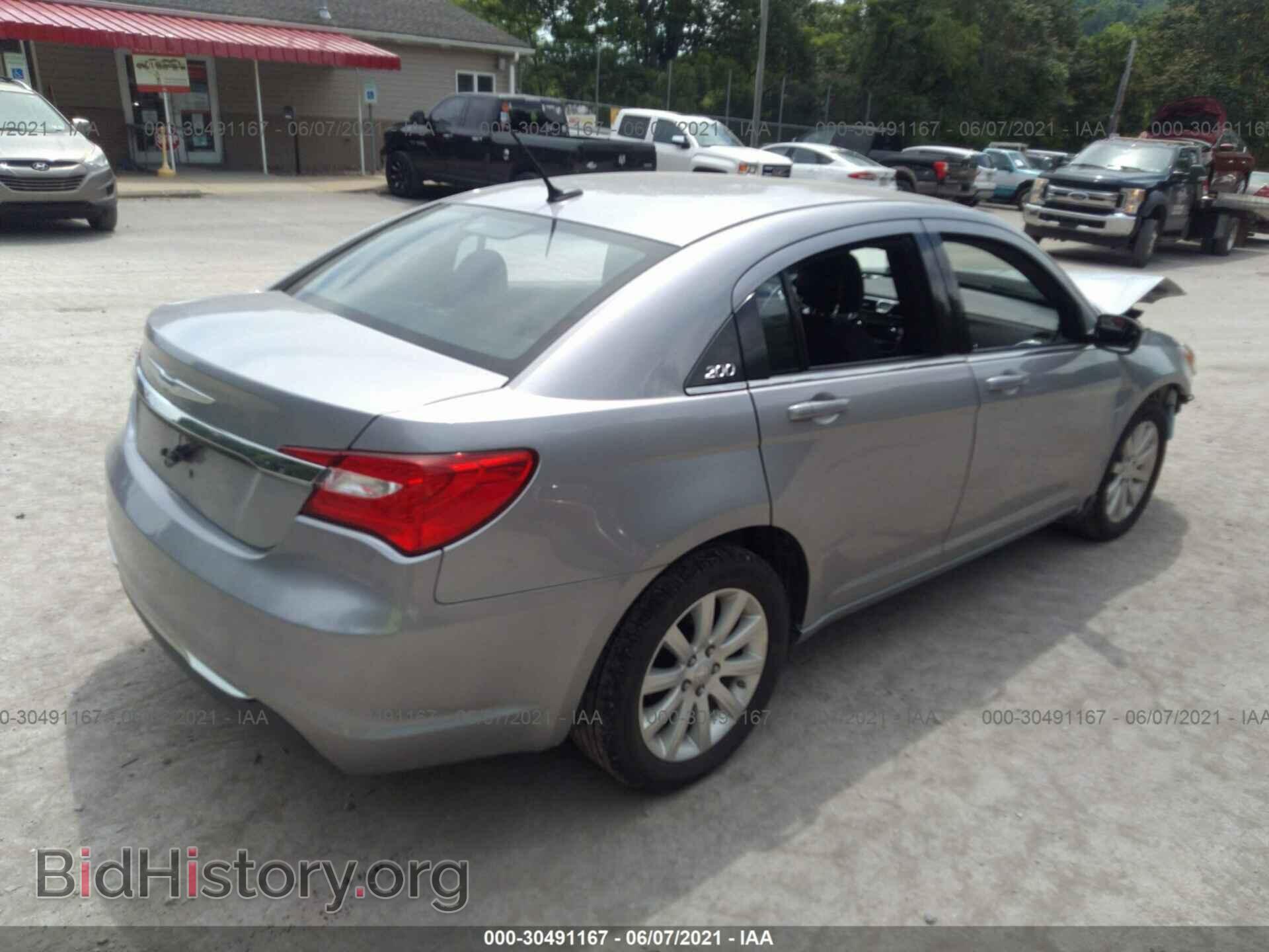2013 CHRYSLER 200 - VIN: 1C3CCBBB9DN722949 - Фото 4