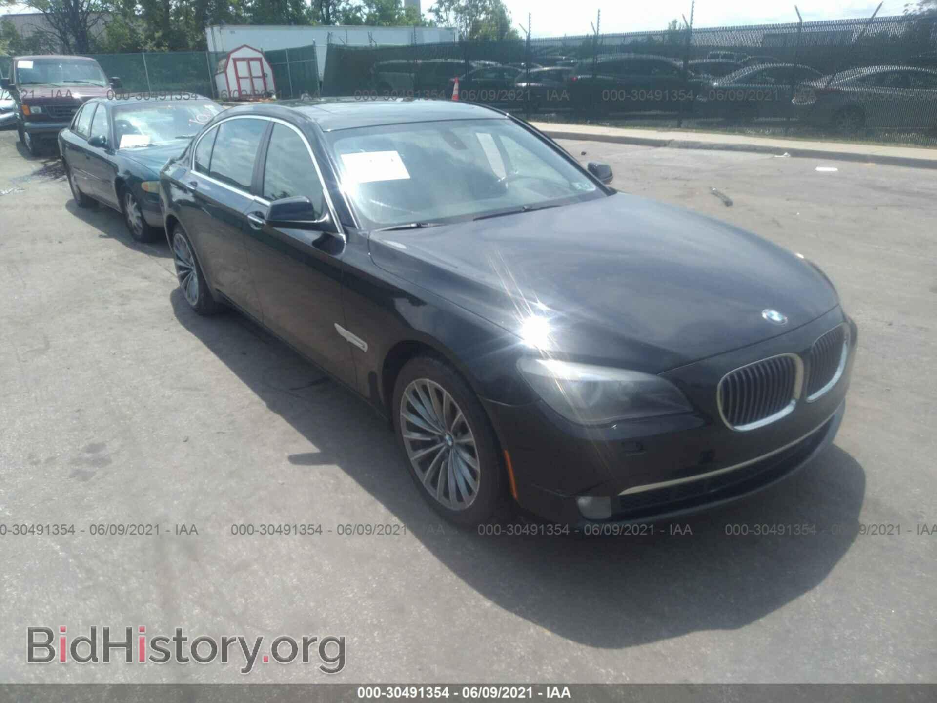 Photo WBAKB4C59BC392735 - BMW 7 SERIES 2011
