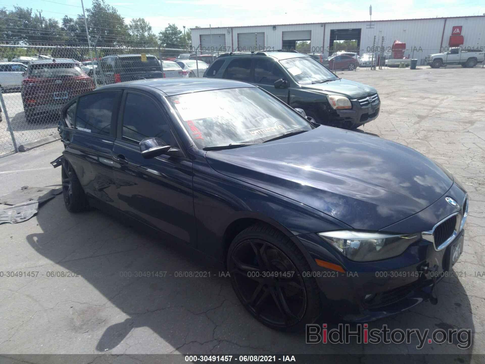 Photo WBA3B3C51DF539890 - BMW 3 SERIES 2013