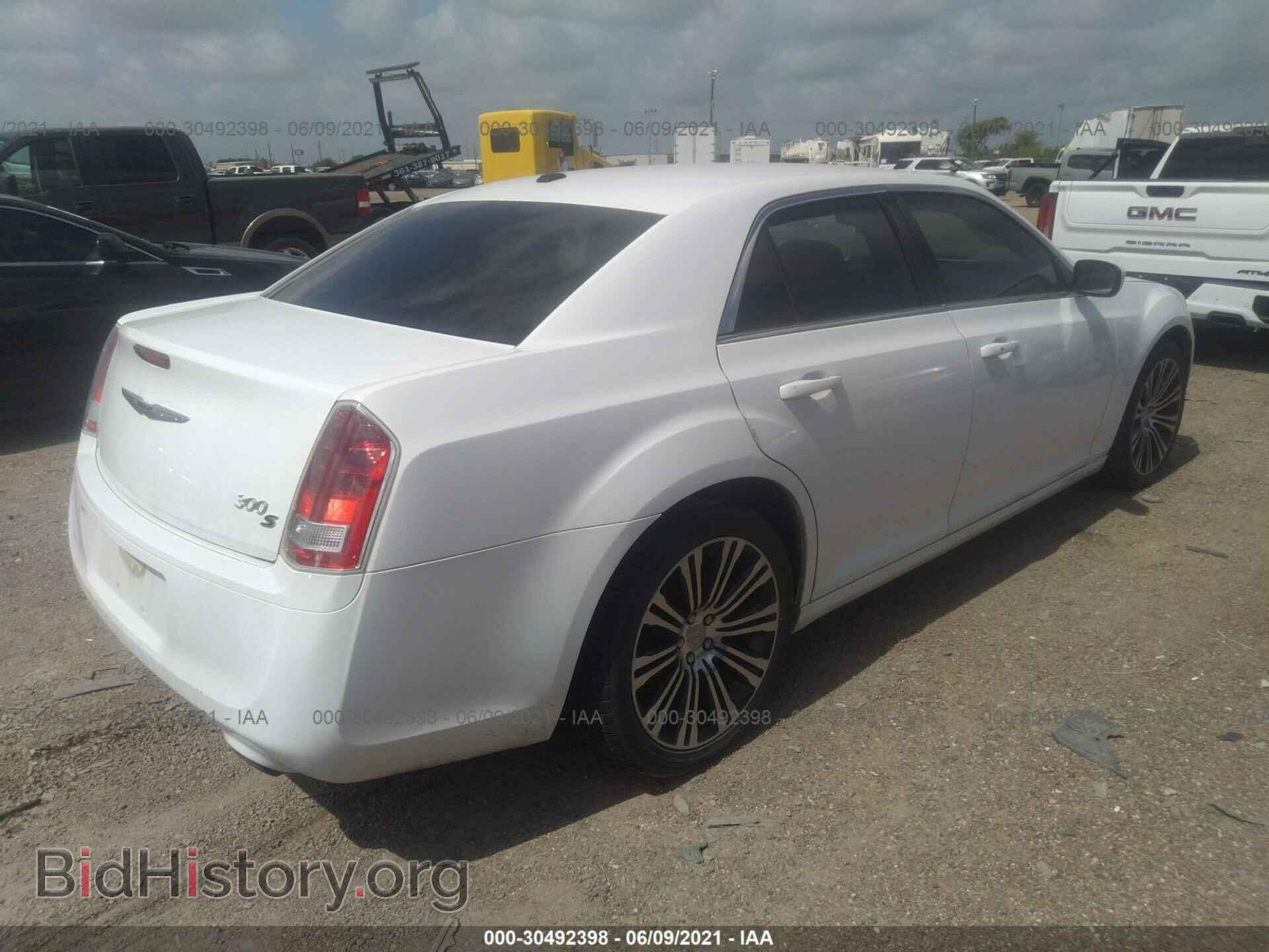 2013 CHRYSLER 300 - VIN: 2C3CCABG3DH703473 - Фото 4