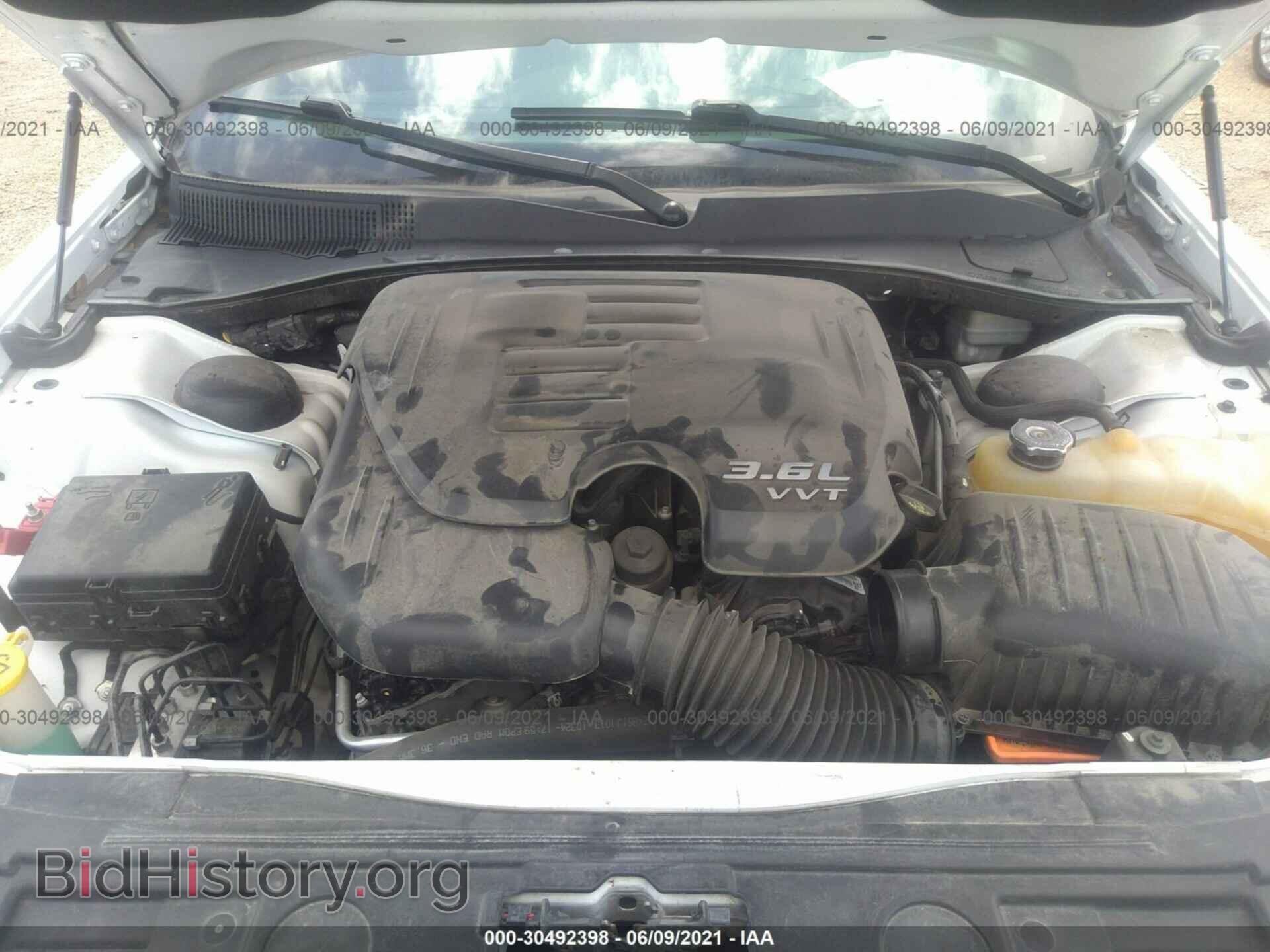 2013 CHRYSLER 300 - VIN: 2C3CCABG3DH703473 - Фото 10