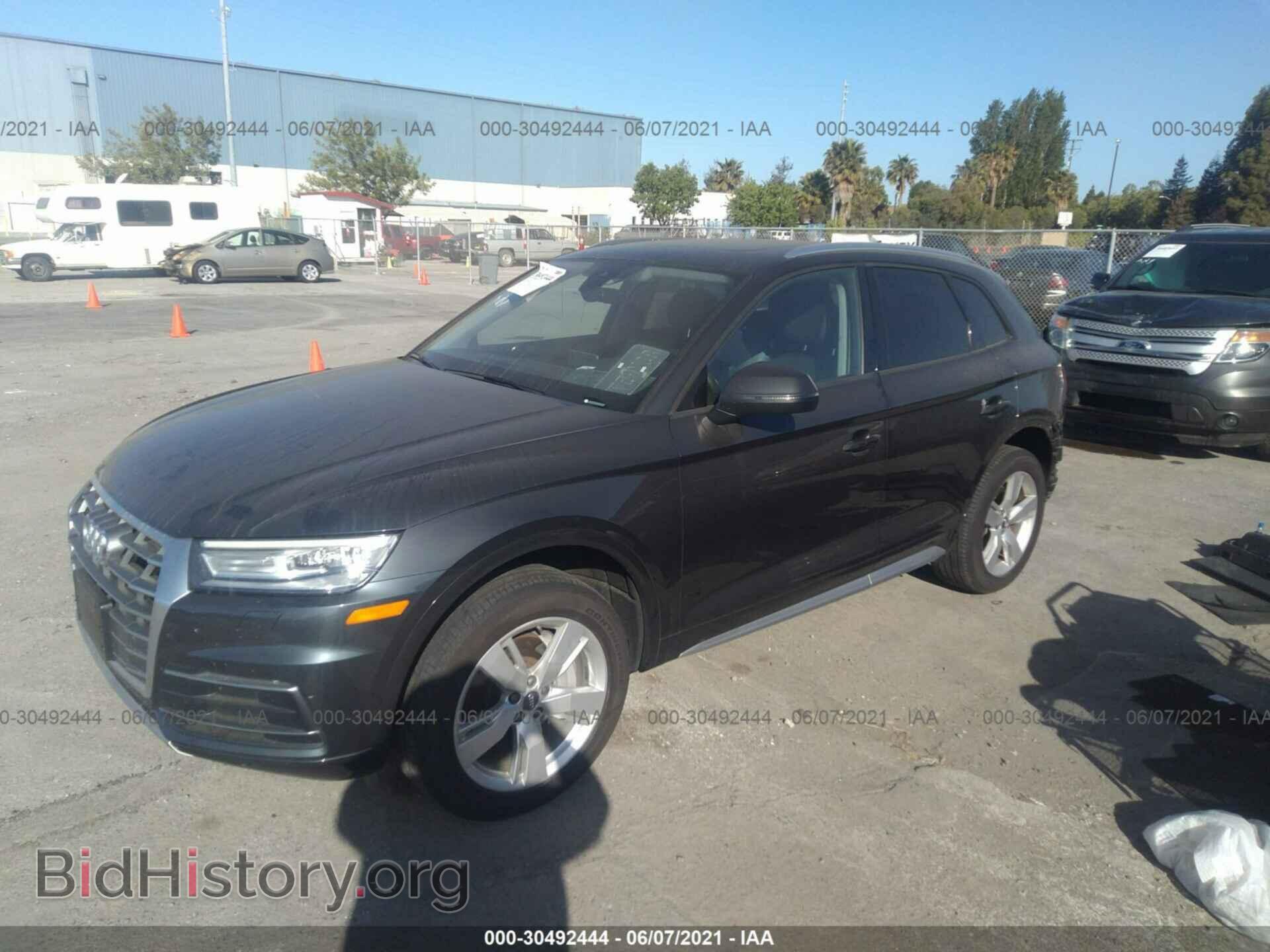 2018 AUDI Q5 - VIN: WA1ANAFY2J2026074 - Фото 2