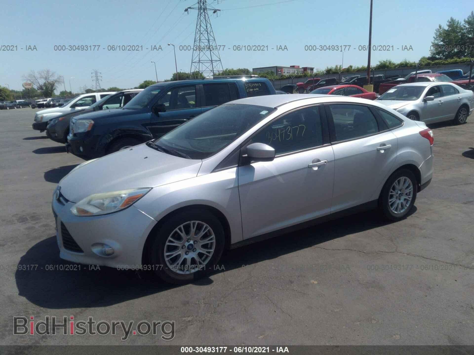 2012 FORD FOCUS - VIN: 1FAHP3F2XCL177835 - Photo 2