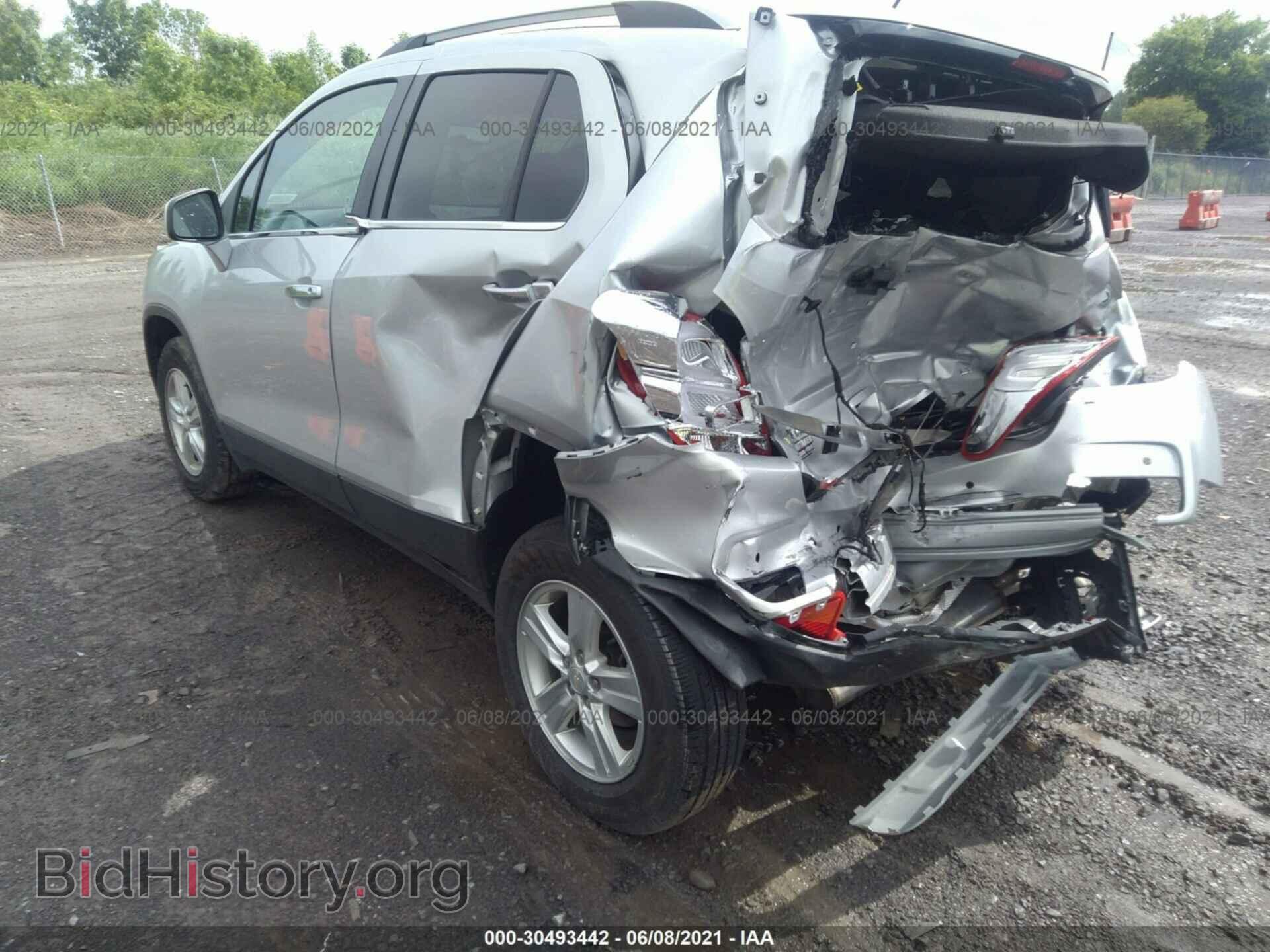2019 CHEVROLET TRAX - VIN: 3GNCJPSB2KL319835 - Фото 3