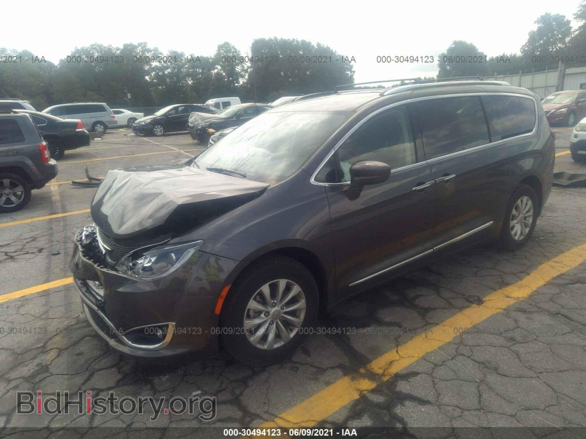 2019 CHRYSLER PACIFICA - VIN: 2C4RC1BG8KR731279 - Фото 2