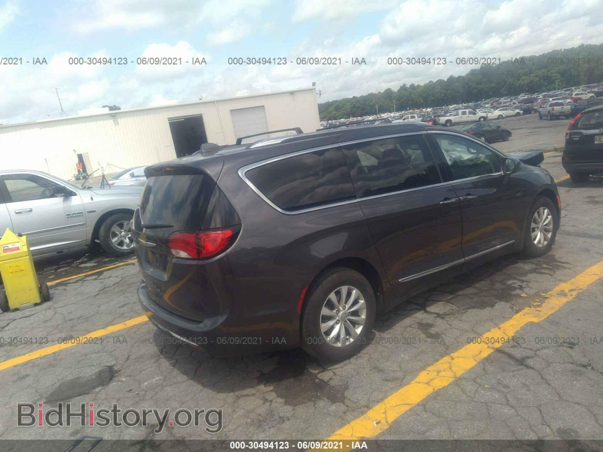 2019 CHRYSLER PACIFICA - VIN: 2C4RC1BG8KR731279 - Фото 4