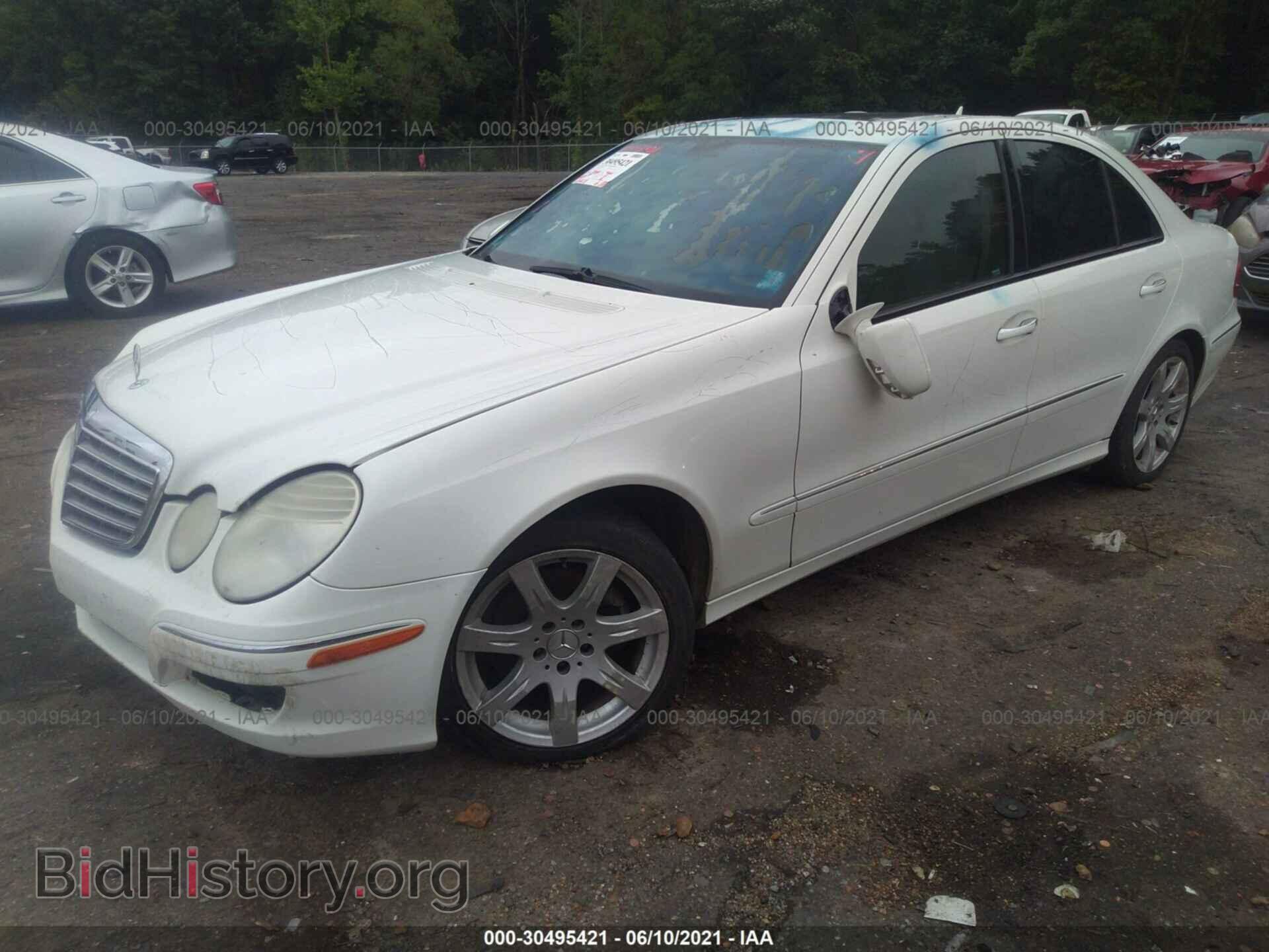 2007 MERCEDES-BENZ E-CLASS - VIN: WDBUF56X37A990923 - Фото 2