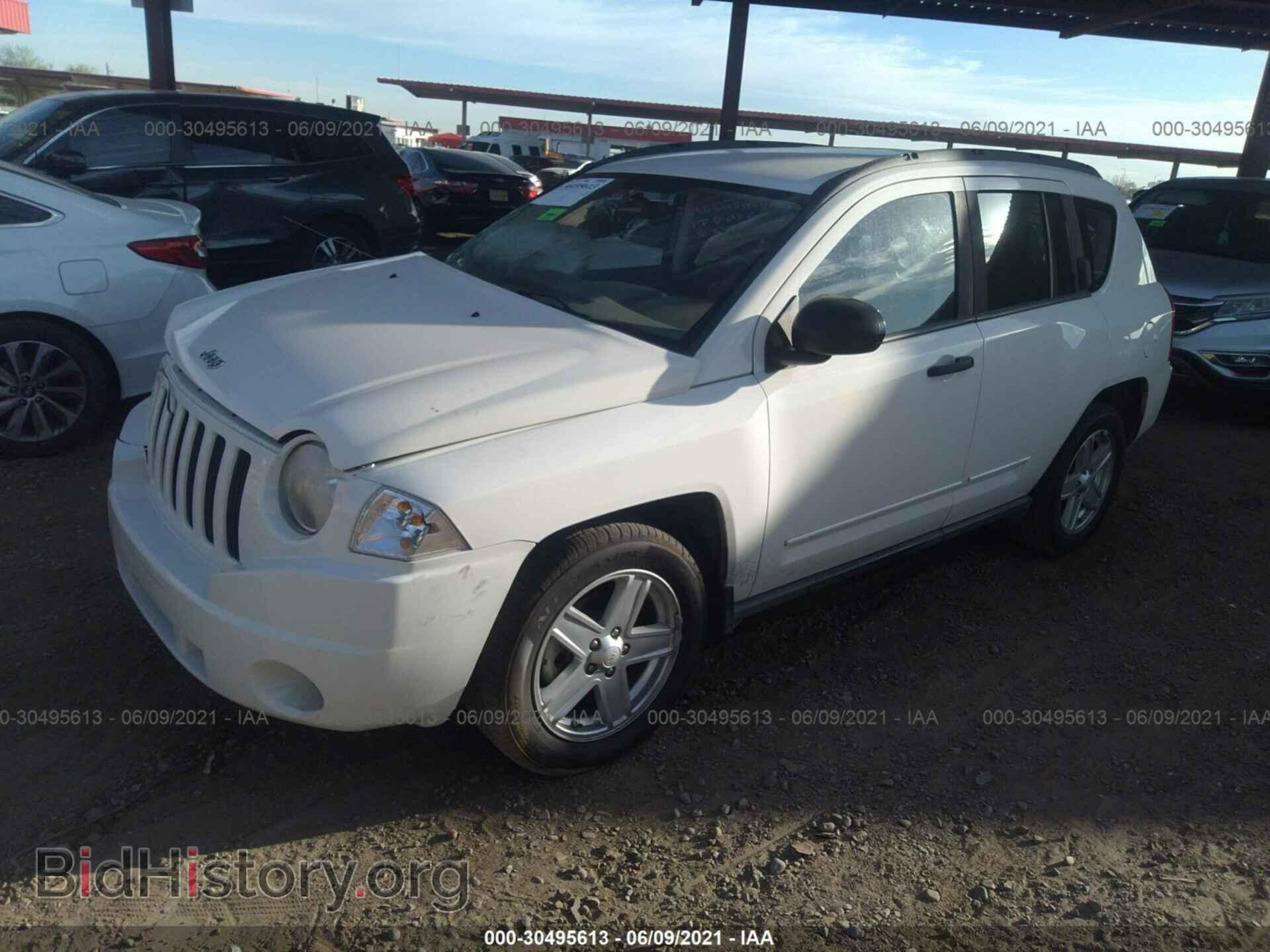 2008 JEEP COMPASS - VIN: 1J8FT47W88D722123 - Фото 2