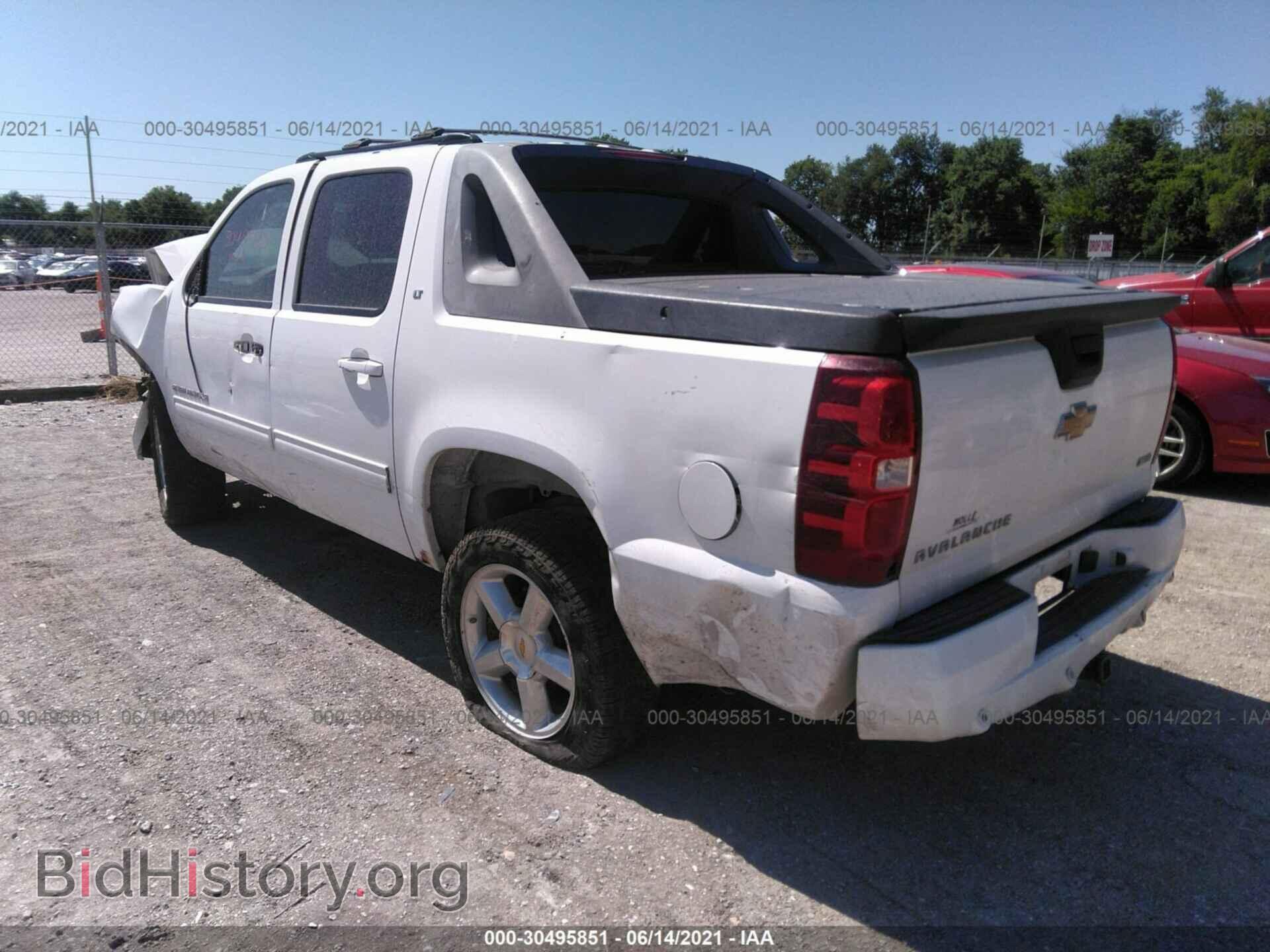 2011 CHEVROLET AVALANCHE - VIN: 3GNTKFE39BG167833 - Фото 3