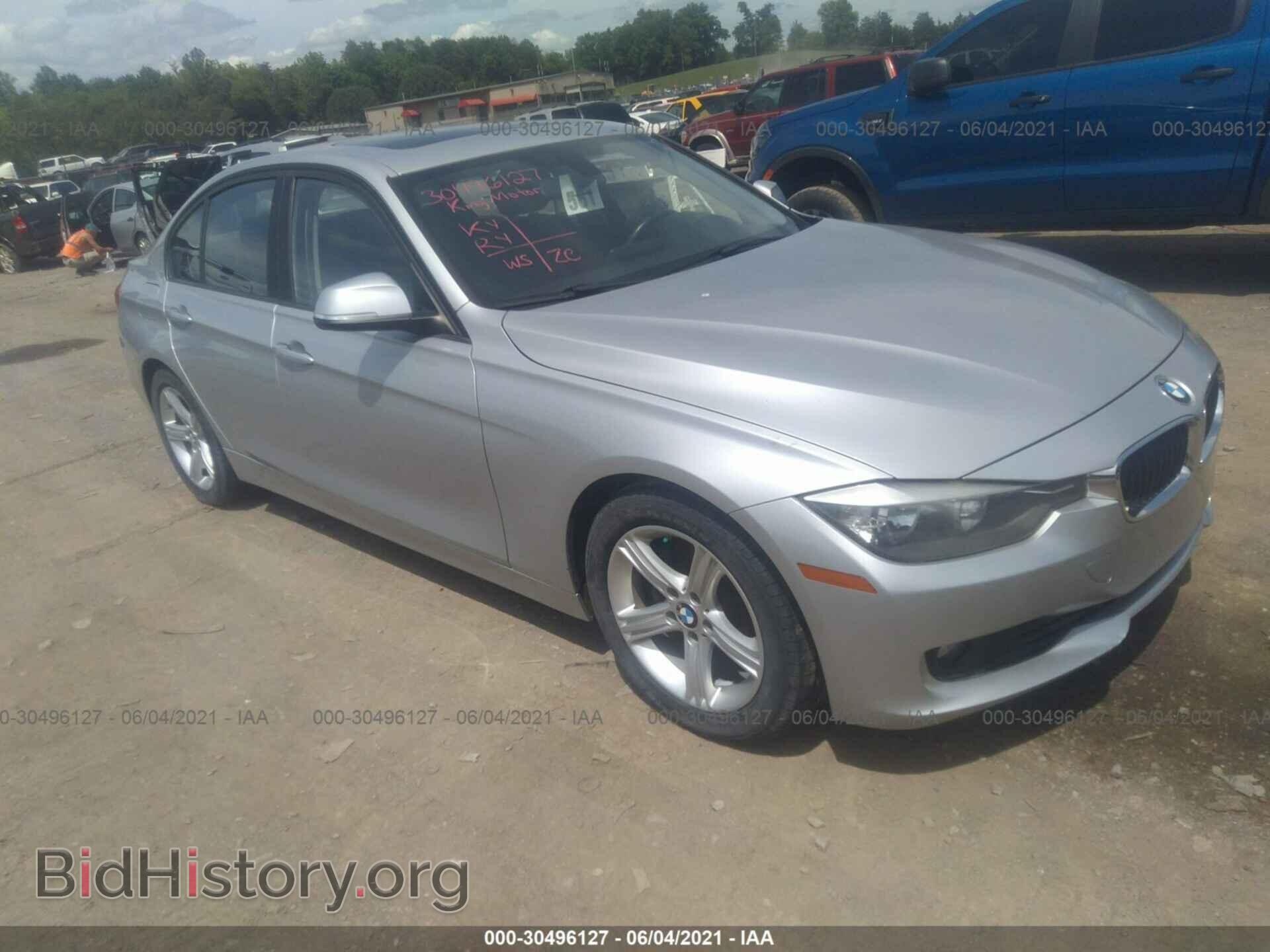 Photo WBA3A5C54CF347022 - BMW 3 SERIES 2012