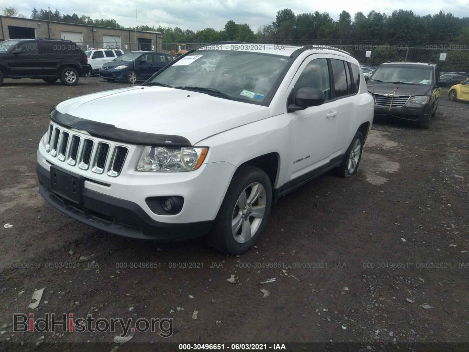 2011 JEEP COMPASS - VIN: 1J4NF1FB3BD282000 - Photo 2