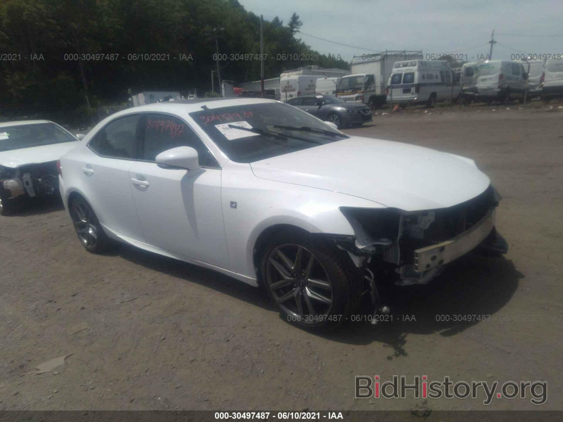 Photo JTHCM1D28G5013674 - LEXUS IS 300 2016