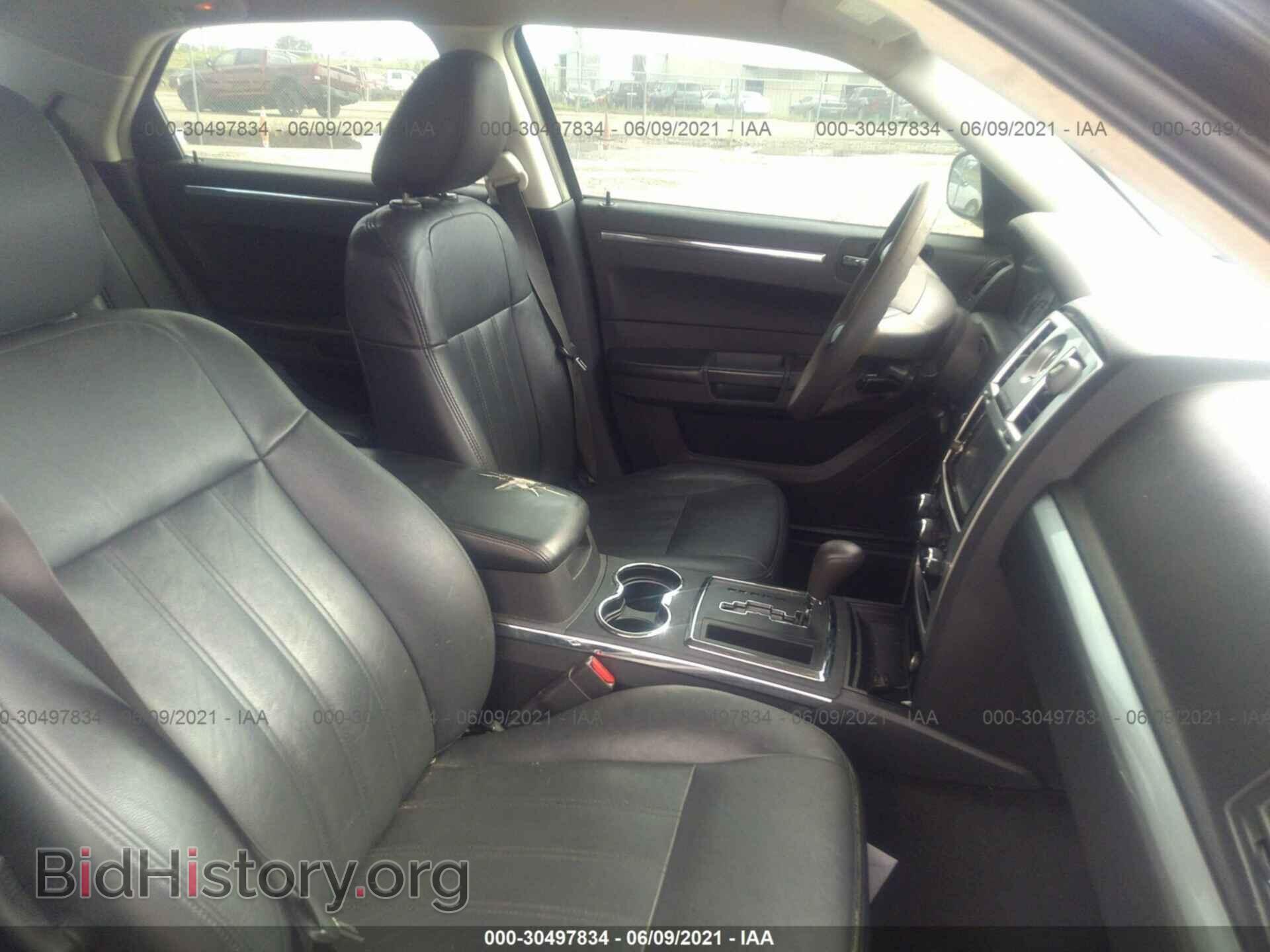 2009 CHRYSLER 300 - VIN: 2C3KA43D49H517102 - Фото 5
