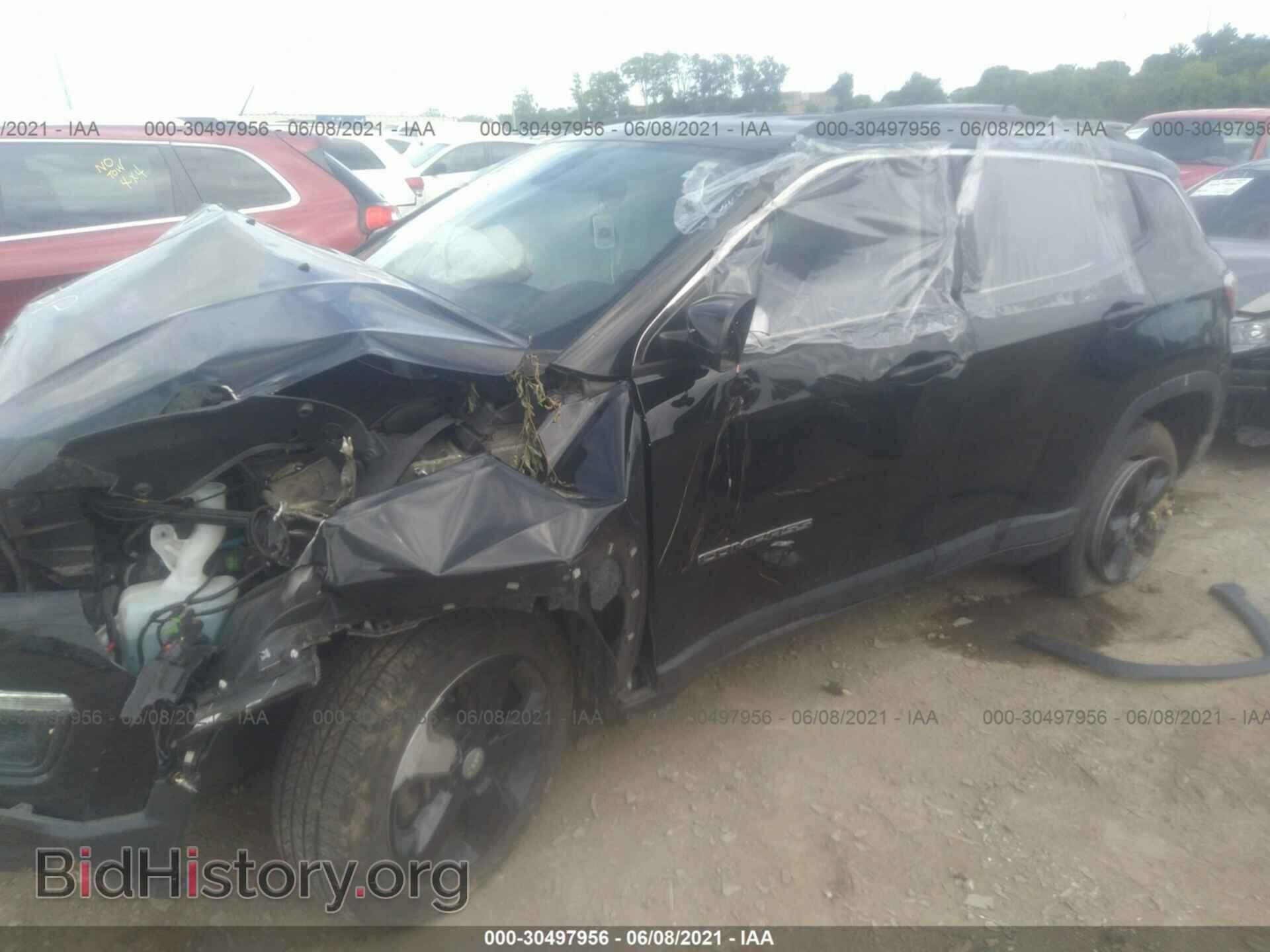 2017 JEEP COMPASS - VIN: 3C4NJDBB0HT680019 - Фото 2