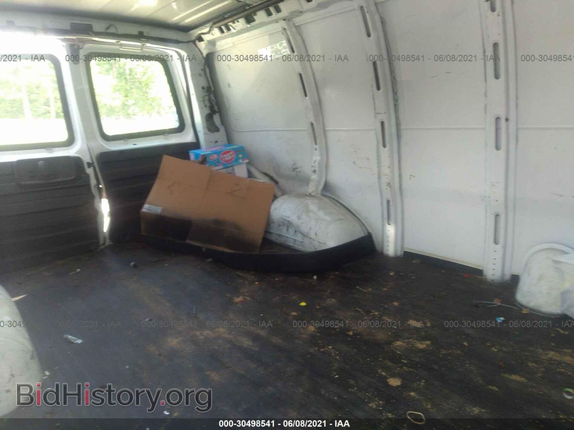 2007 CHEVROLET EXPRESS CARGO VAN - VIN: 1GCFG15XX71160666 - Фото 8