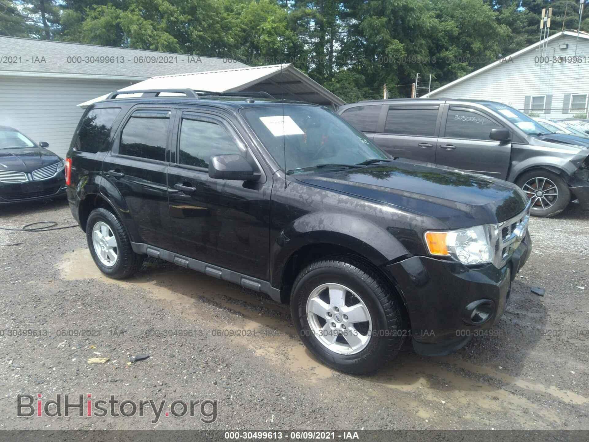Фотография 1FMCU0DG9BKB21492 - FORD ESCAPE 2011