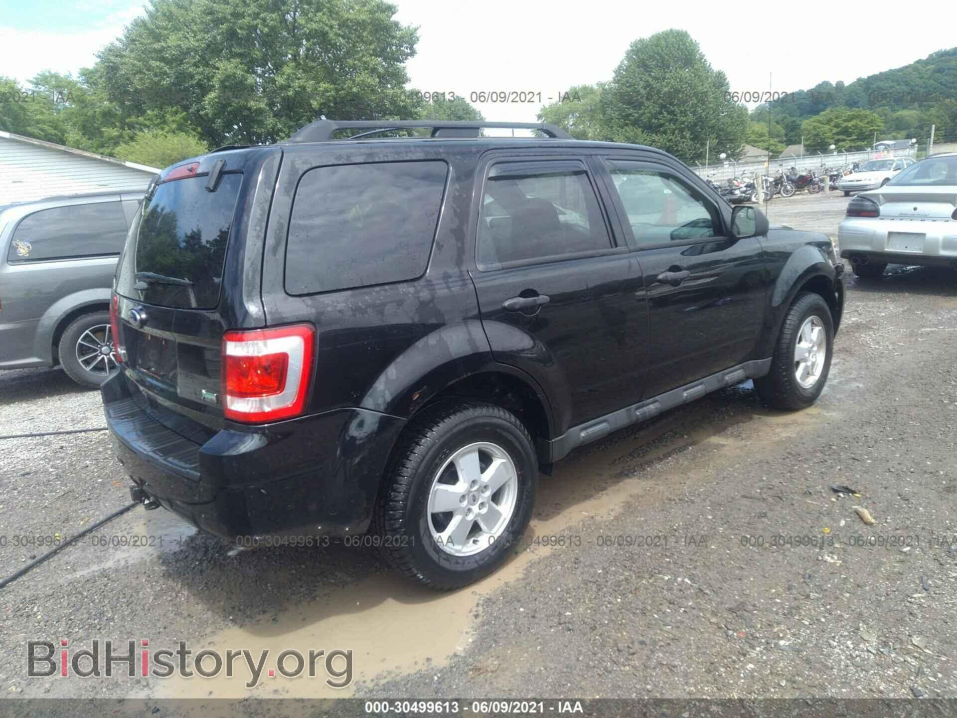2011 FORD ESCAPE - VIN: 1FMCU0DG9BKB21492 - Фото 4