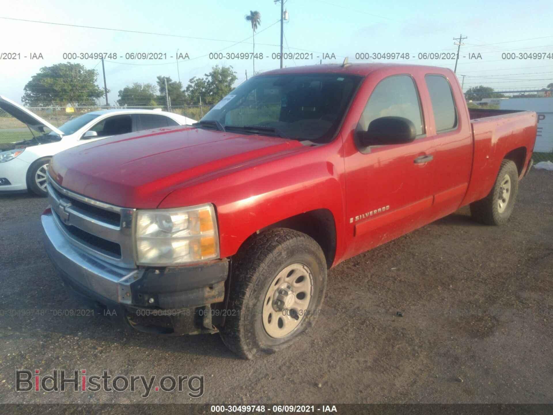 2007 CHEVROLET SILVERADO 1500 - VIN: 2GCEC19C271672768 - Фото 2