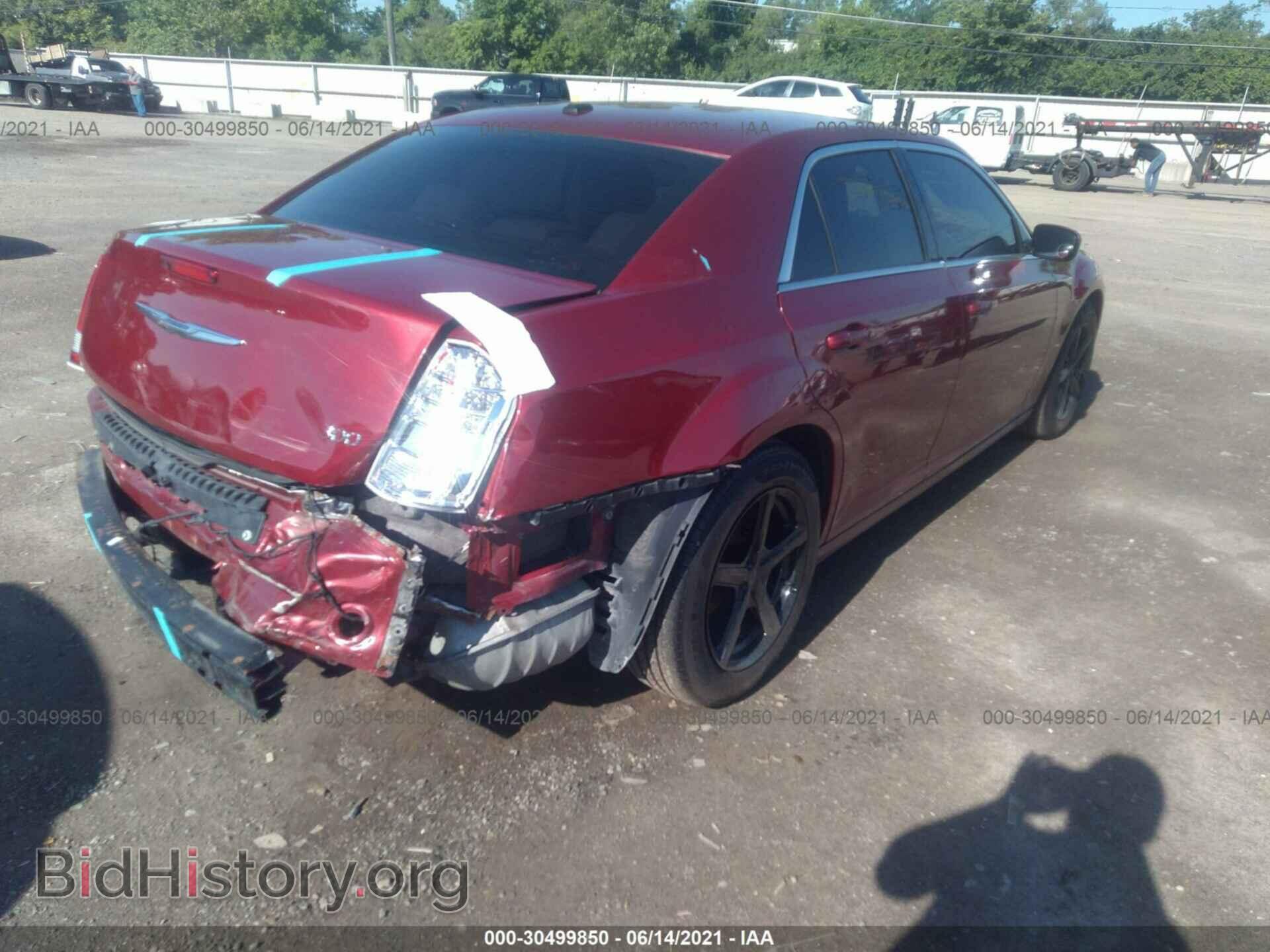 2013 CHRYSLER 300 - VIN: 2C3CCAAG3DH627206 - Фото 4