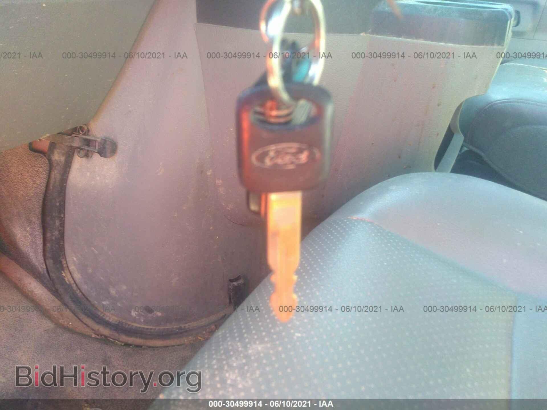 2010 FORD ECONOLINE CARGO VAN - VIN: 1FTNE2EW9ADA03120 - Фото 11