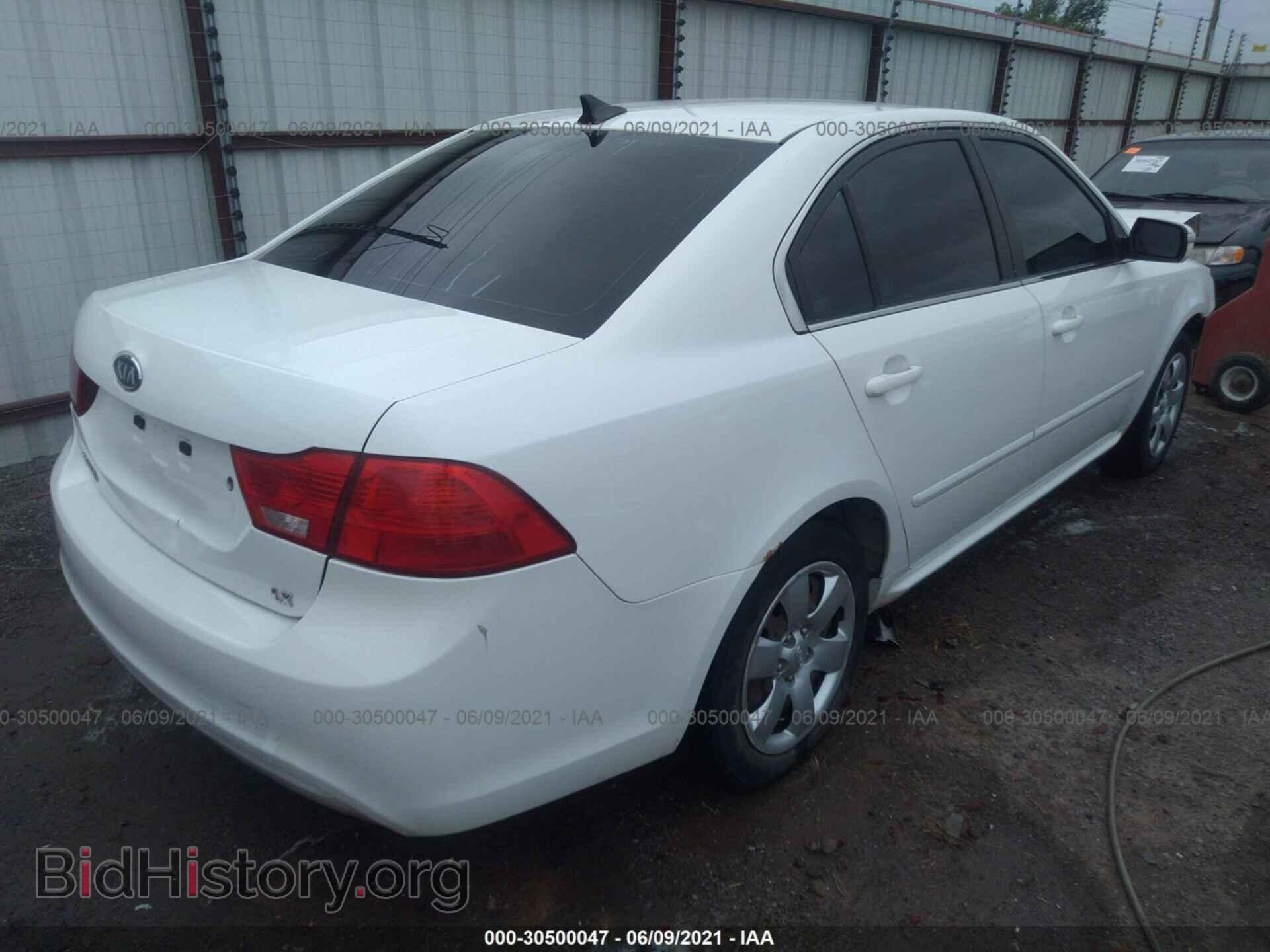 2009 KIA OPTIMA - VIN: KNAGE228X95309471 - Фото 4
