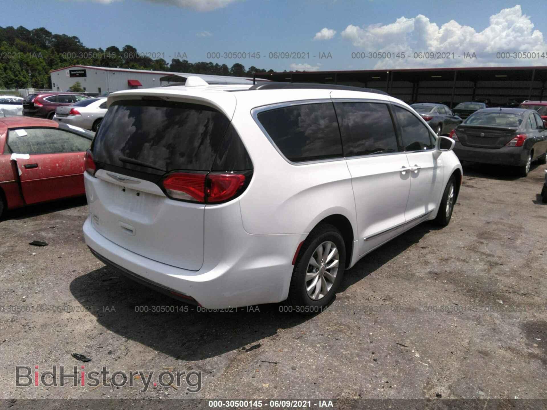 2017 CHRYSLER PACIFICA - VIN: 2C4RC1BG7HR564633 - Фото 4