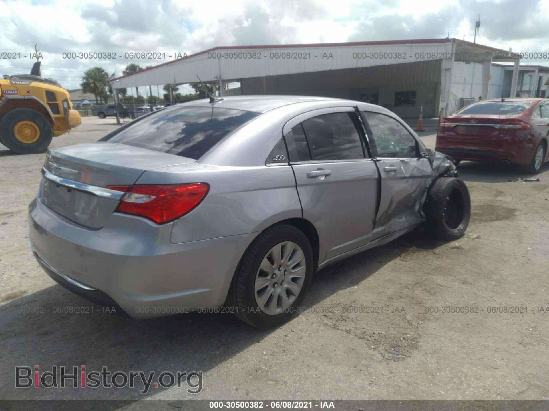 2014 CHRYSLER 200 - VIN: 1C3CCBAG1EN127480 - Фото 4