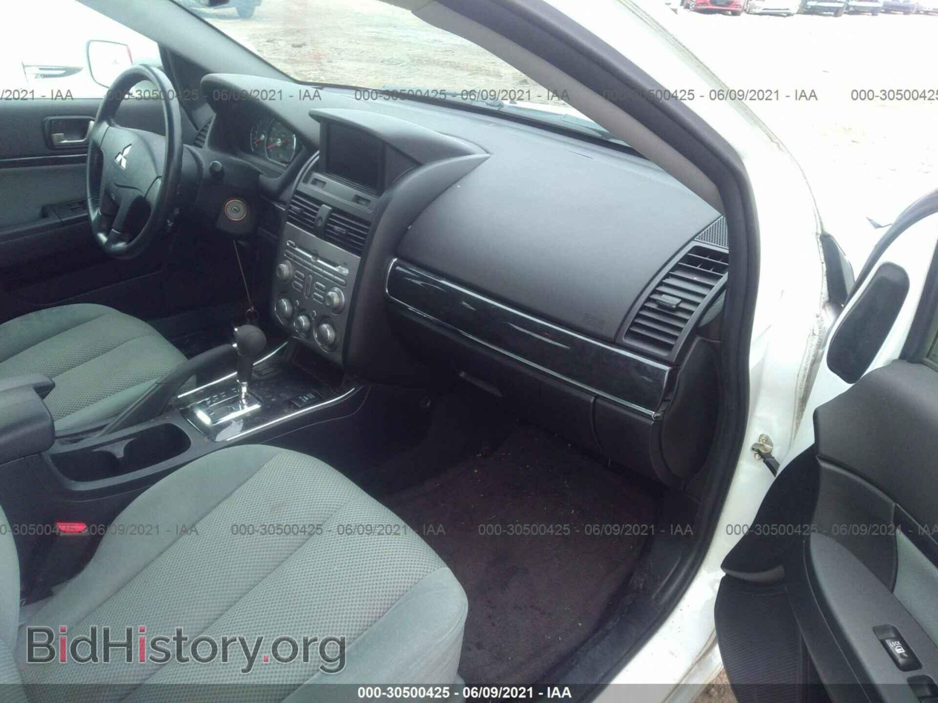 2011 MITSUBISHI GALANT - VIN: 4A32B3FF5BE031179 - Фото 5