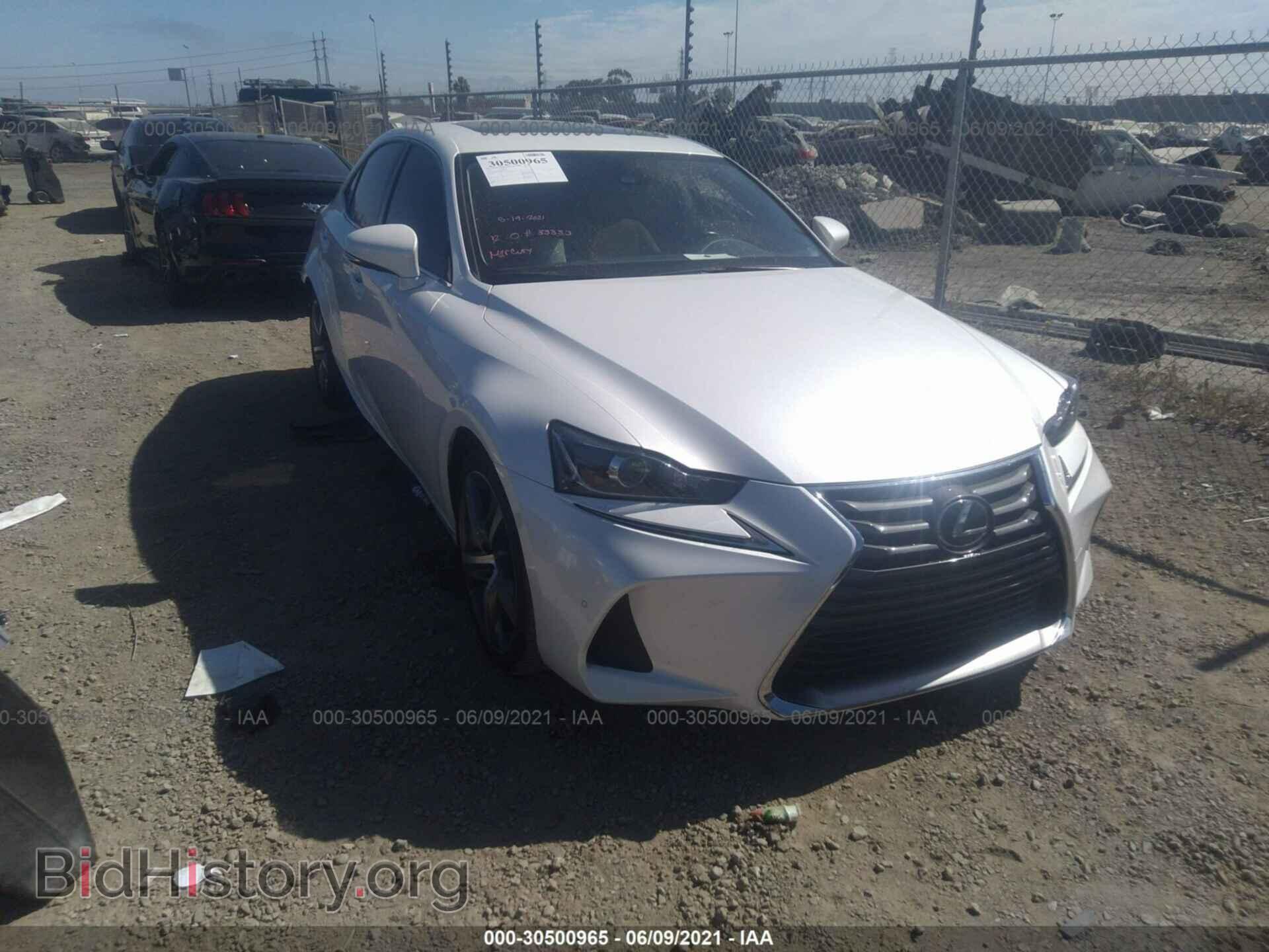 Фотография JTHBA1D22H5043971 - LEXUS IS 2017