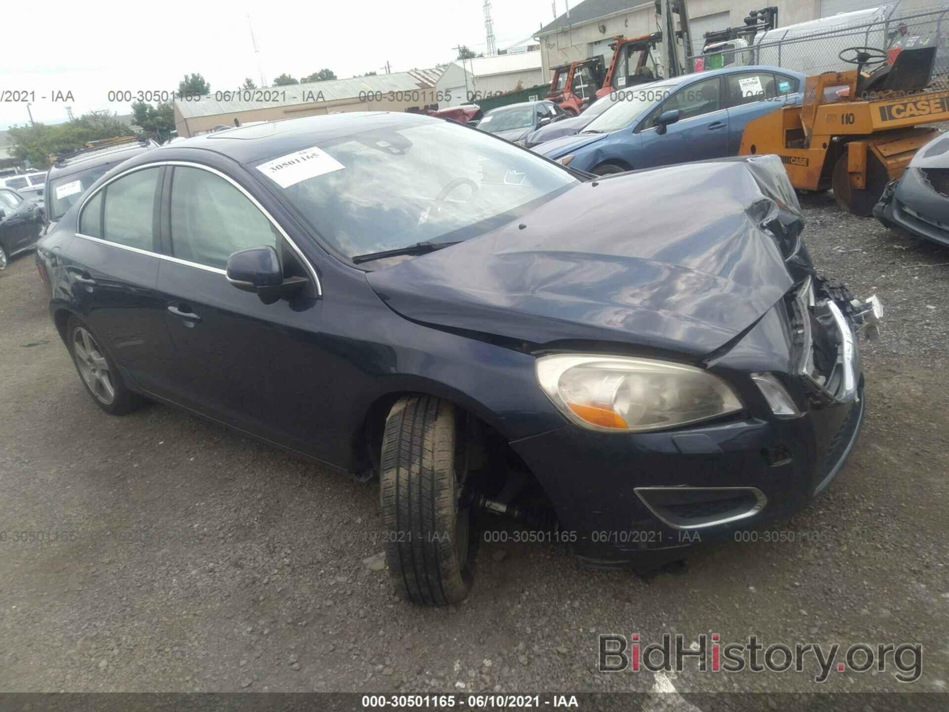 Photo YV1622FS9C2117488 - VOLVO S60 2012