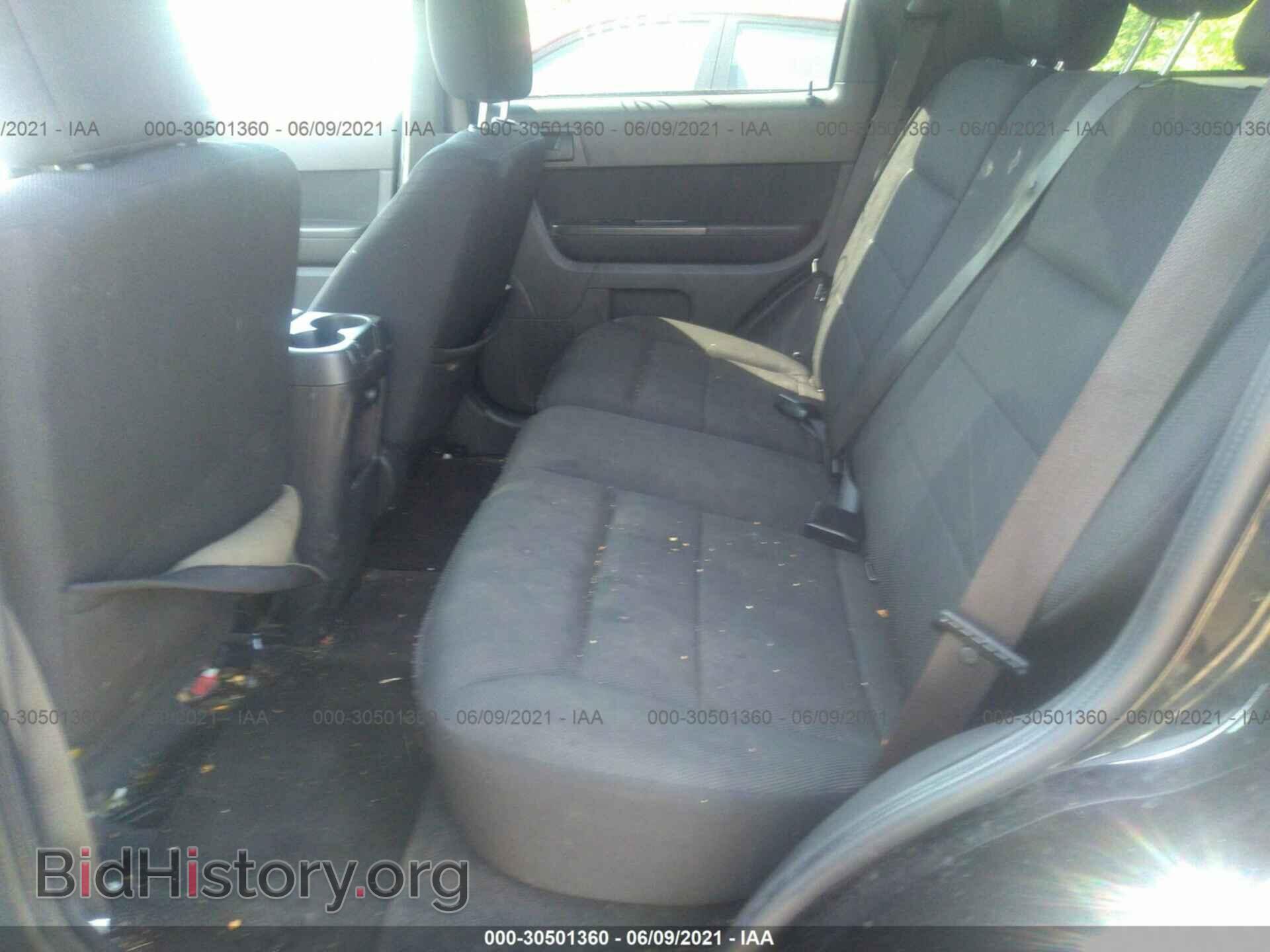 2009 FORD ESCAPE - VIN: 1FMCU03739KC81864 - Photo 8