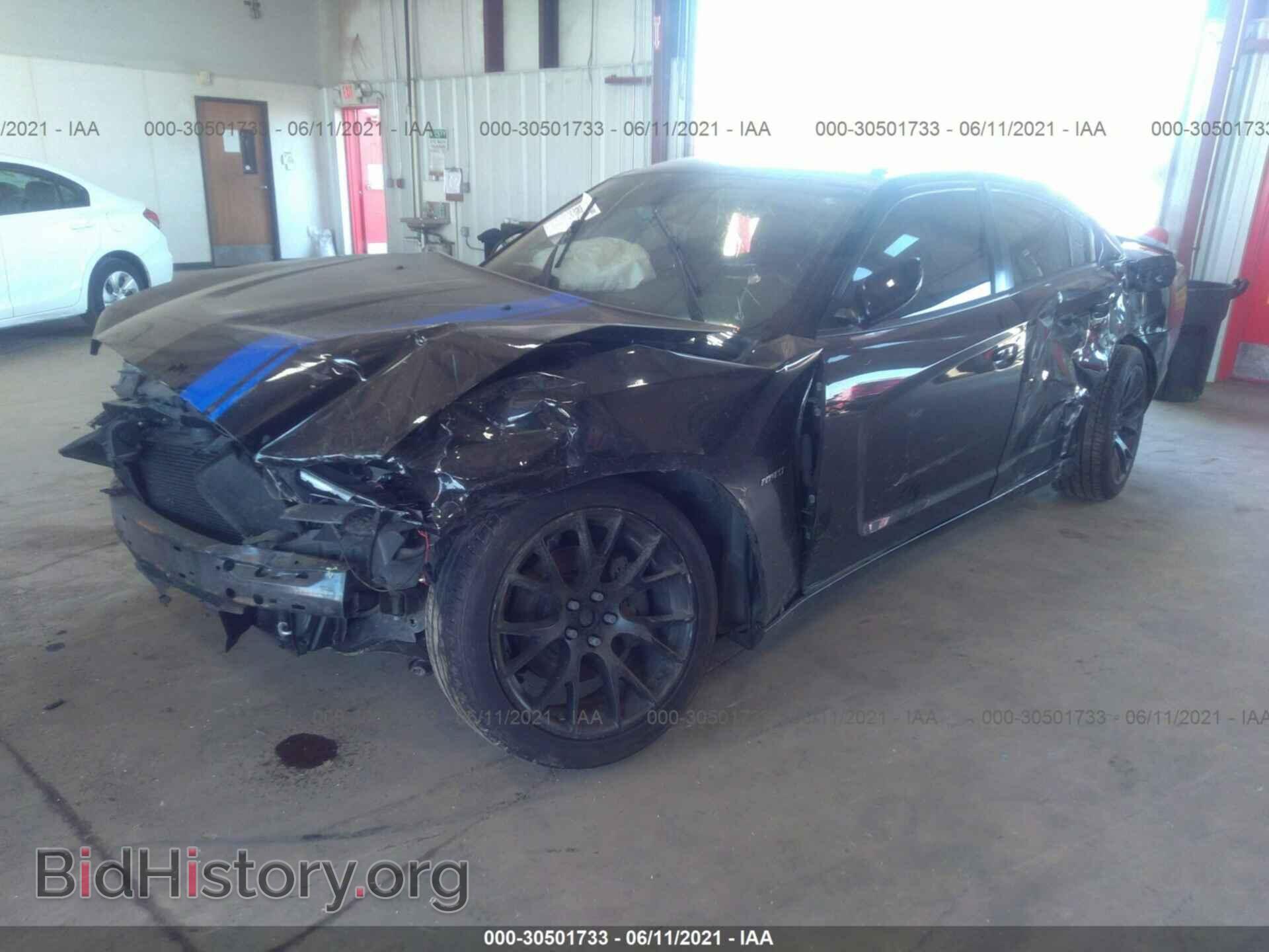 2011 DODGE CHARGER - VIN: 2B3CL5CT5BH615957 - Фото 2