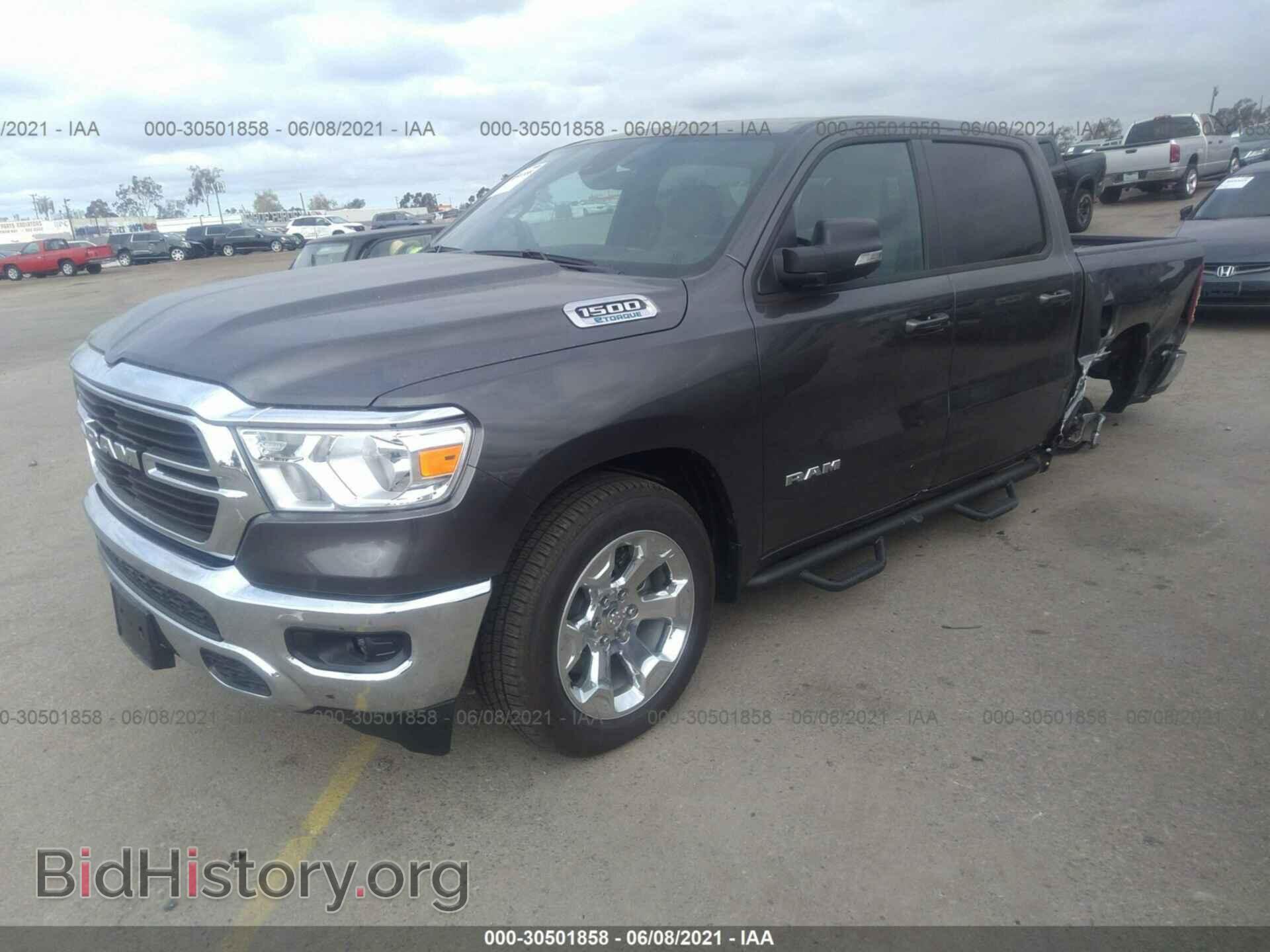 2021 RAM 1500 - VIN: 1C6RREFG2MN631802 - Photo 2