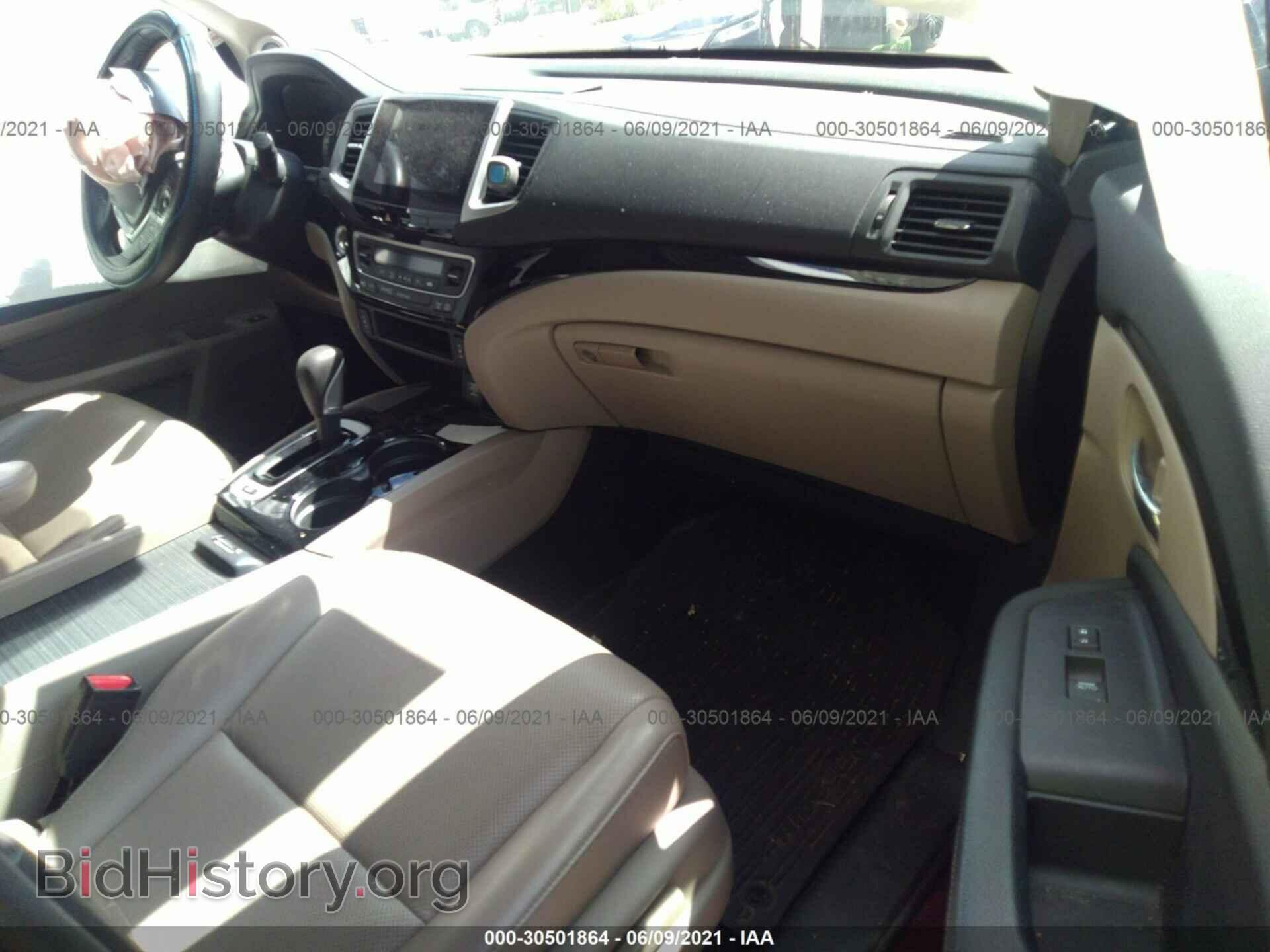2017 HONDA RIDGELINE - VIN: 5FPYK3F77HB003310 - Фото 5