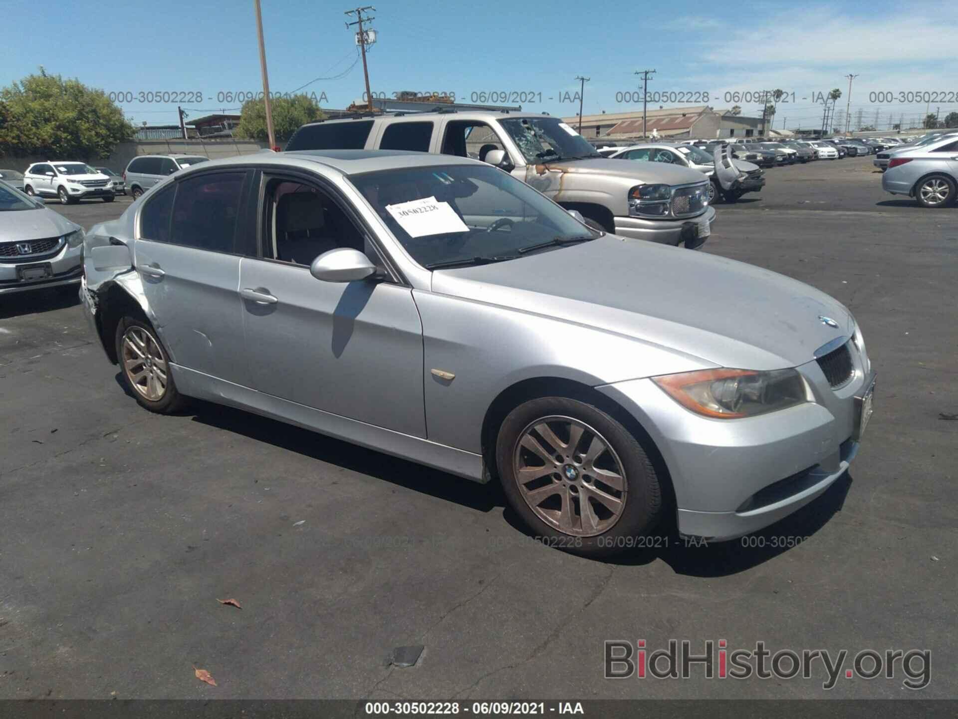 Photo WBAVB13546PT03552 - BMW 3 SERIES 2006