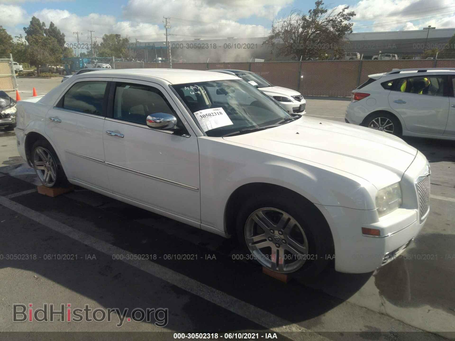 Photo 2C3CA4CD2AH238160 - CHRYSLER 300 2010