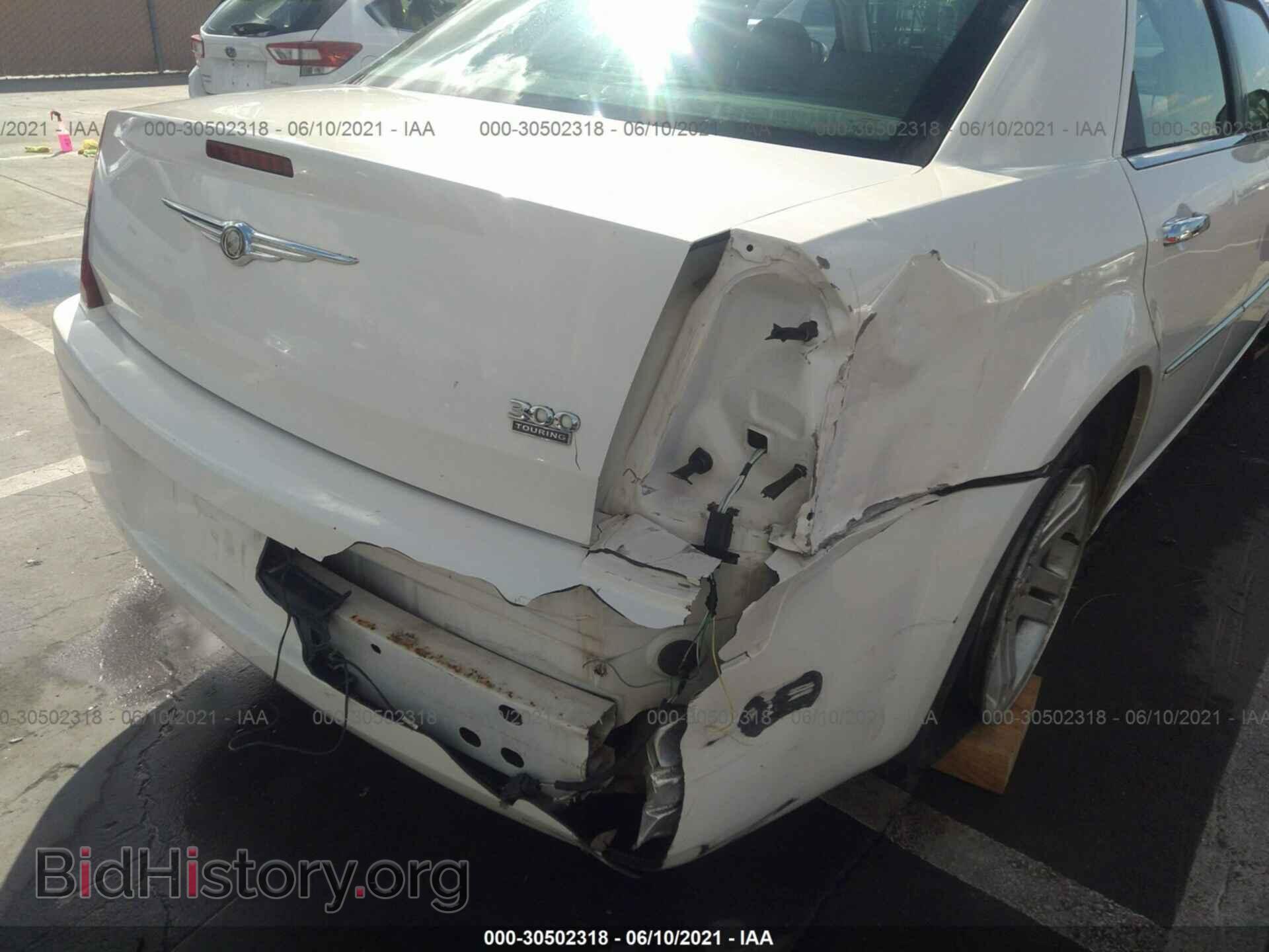2010 CHRYSLER 300 - VIN: 2C3CA4CD2AH238160 - Фото 6