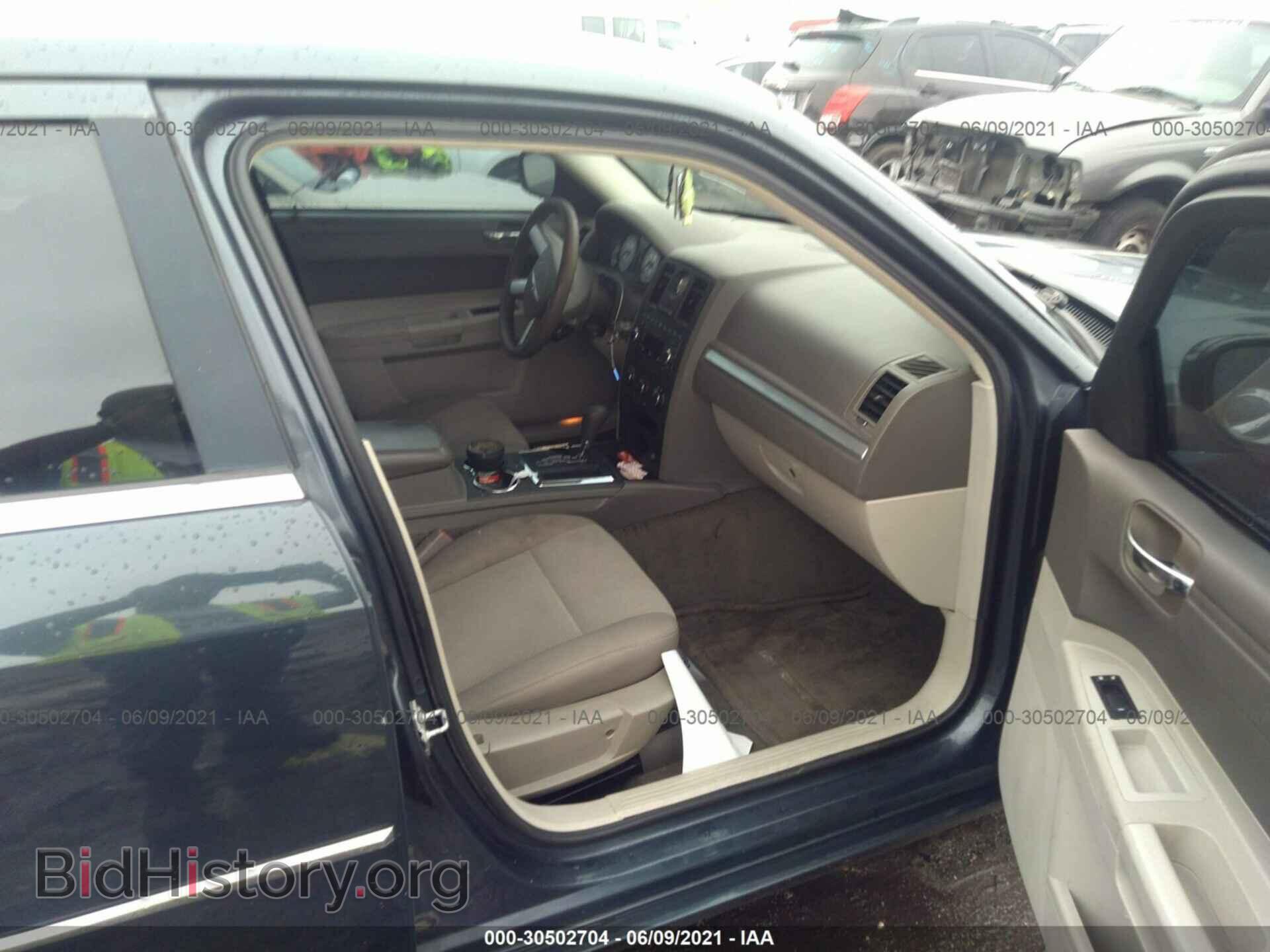 2008 CHRYSLER 300 - VIN: 2C3LA43R68H187008 - Фото 5