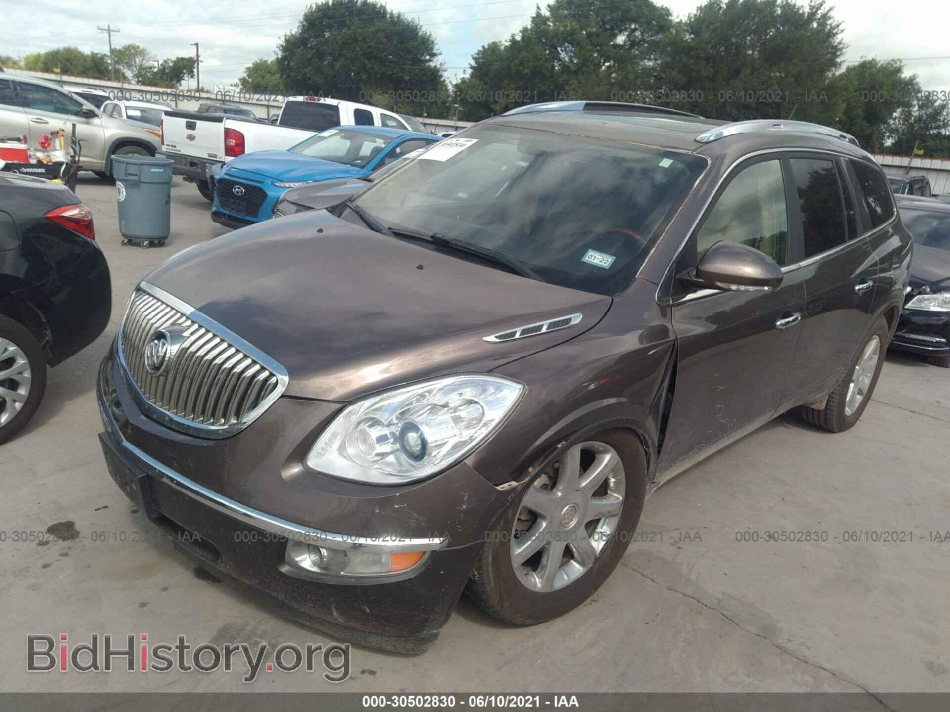 2008 BUICK ENCLAVE - VIN: 5GAER23718J219573 - Фото 2