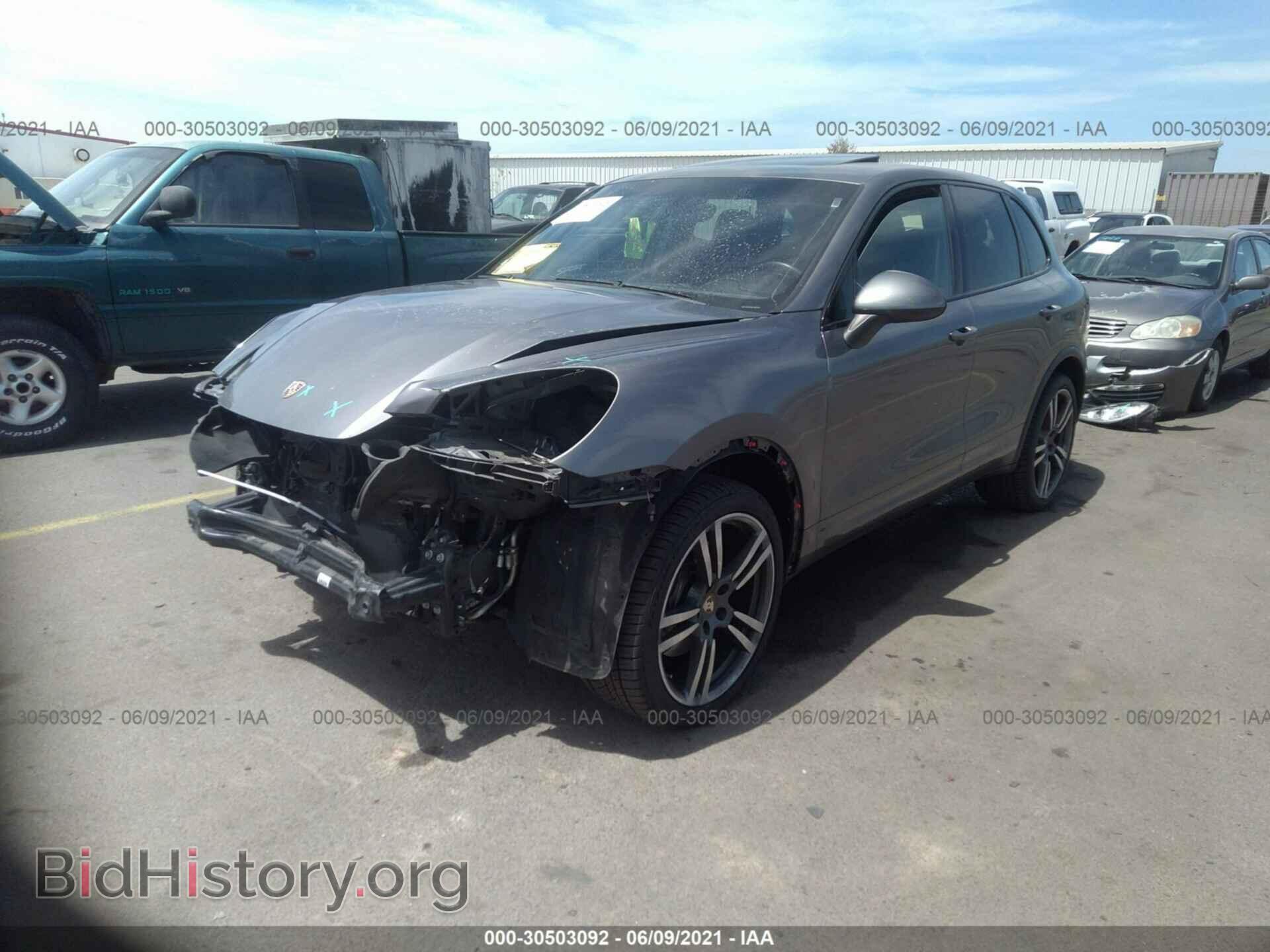 2013 PORSCHE CAYENNE - VIN: WP1AA2A25DLA02178 - Фото 2