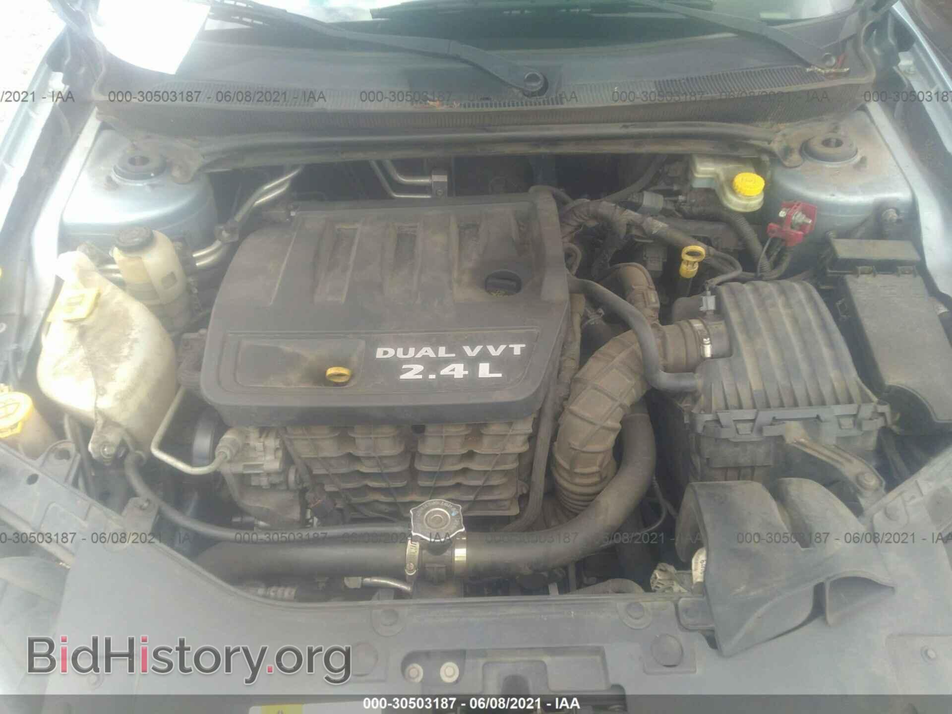 2014 CHRYSLER 200 - VIN: 1C3CCBABXEN213942 - Фото 10