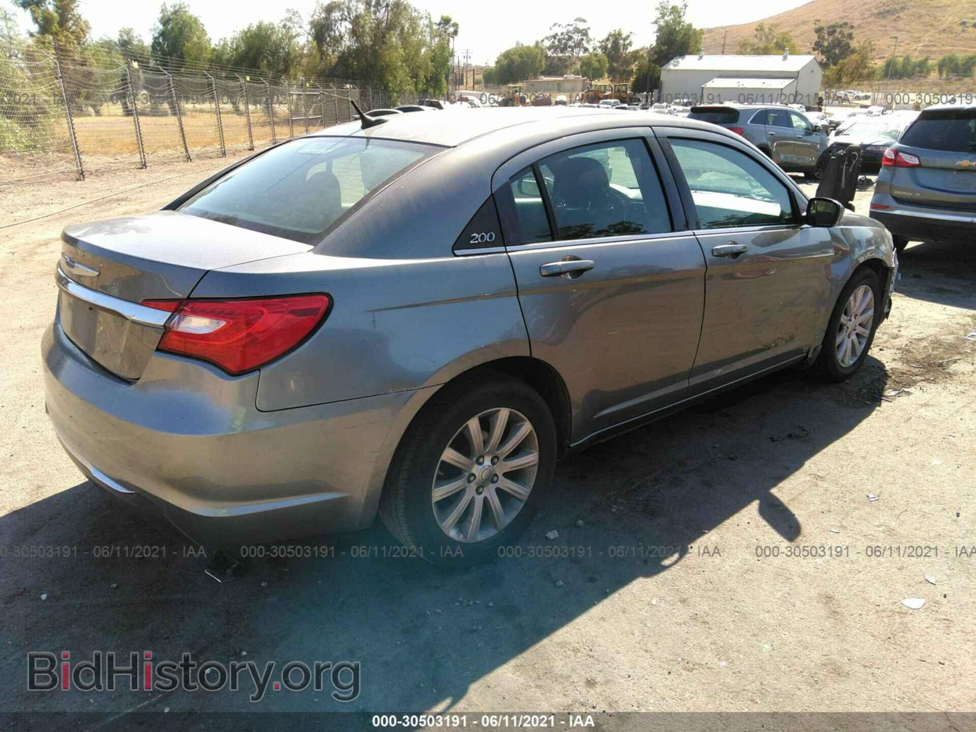 2013 CHRYSLER 200 - VIN: 1C3CCBBB2DN763018 - Фото 4